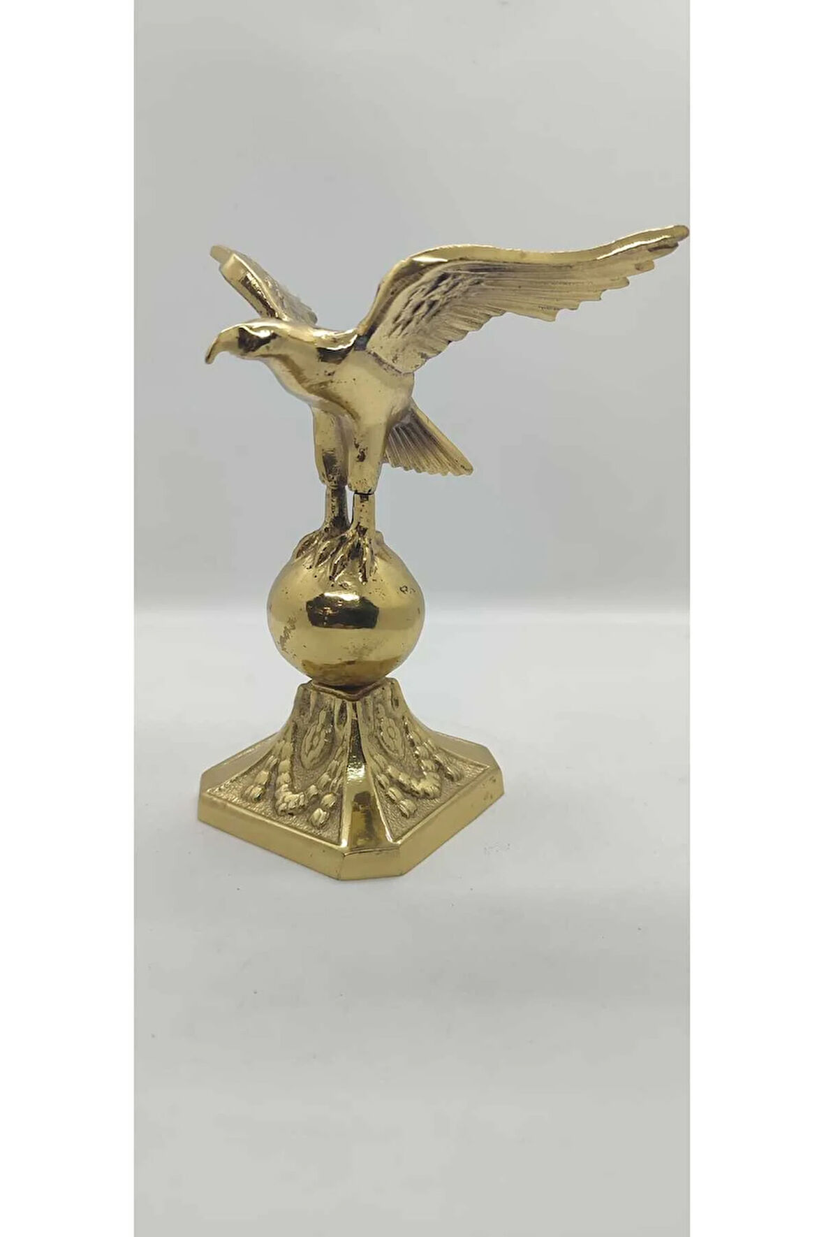 Pirinç Masa Üstü Kartal Heykeli