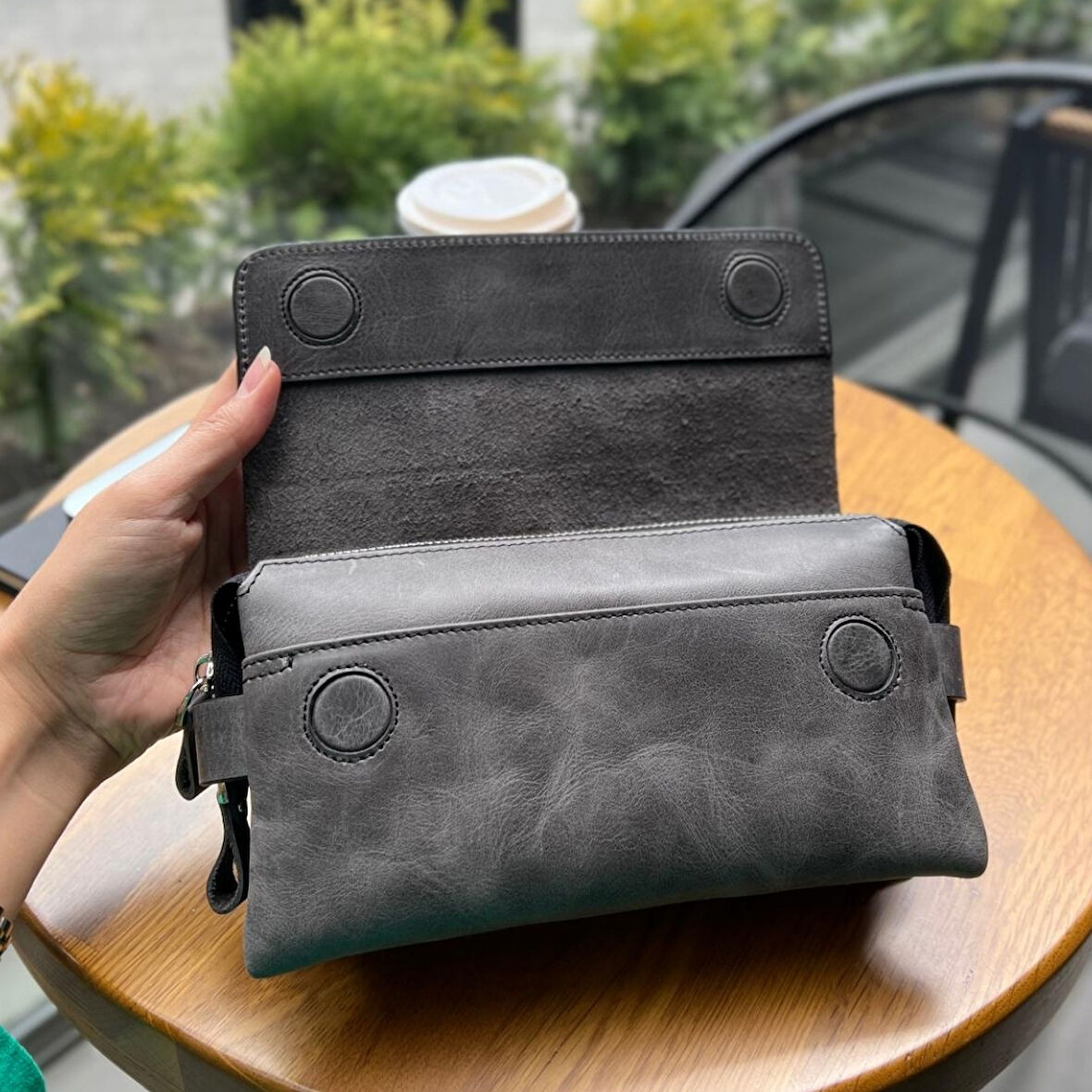 Hakiki Deri Unisex El Çantası – Bilek Tutma Kayışı, İsim Yazılı, Kişiye Özel | Boliva 9874