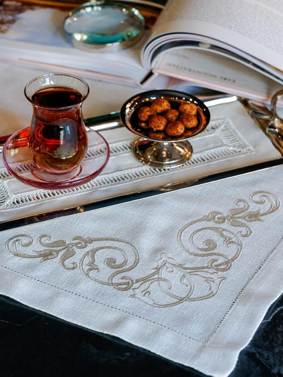 Ottoman Desen Krem Renk Ajurlu 40x40 4 lü Peçete Seti