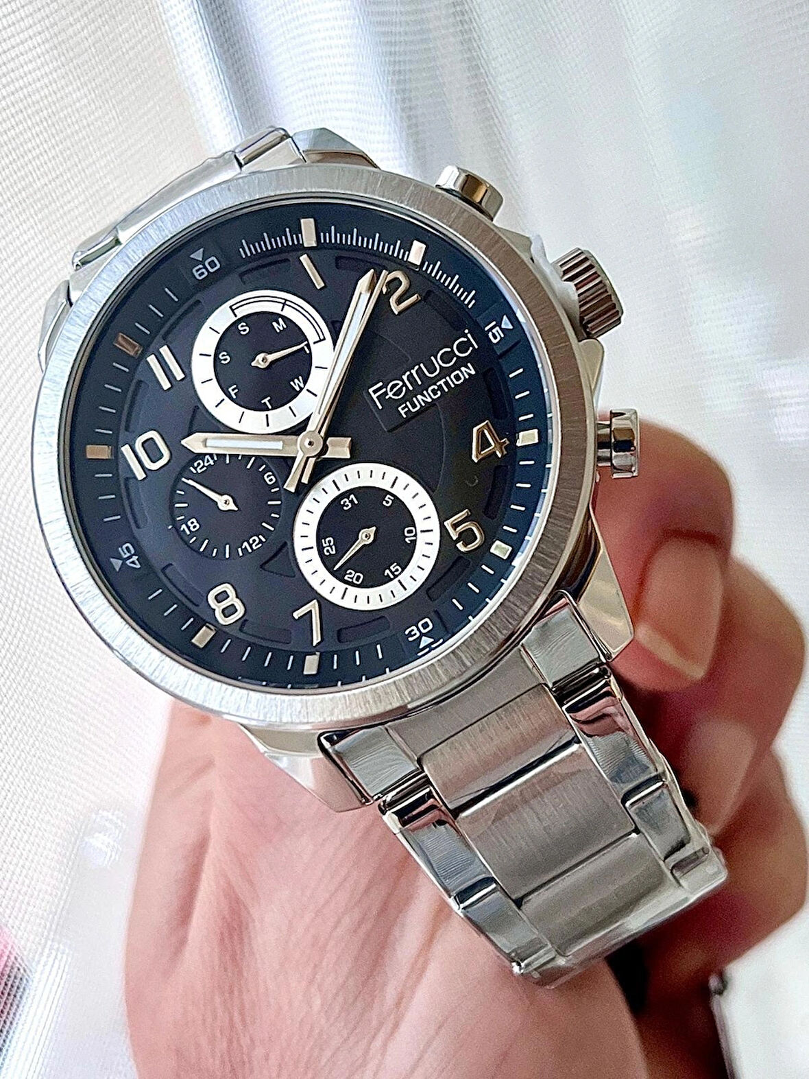 Ferrucci Fonksiyonları Aktif Çelik Kordon Trend Model Erkek Kol Saati