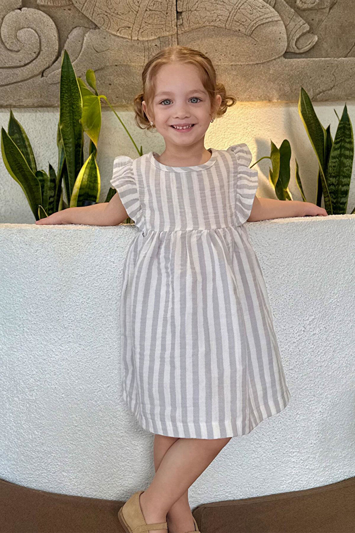 Breeze Kız Çocuk Elbise Arkası Düğme Detaylı Kol Kısmı Fırfırlı 3-8 Yaş, Ekru