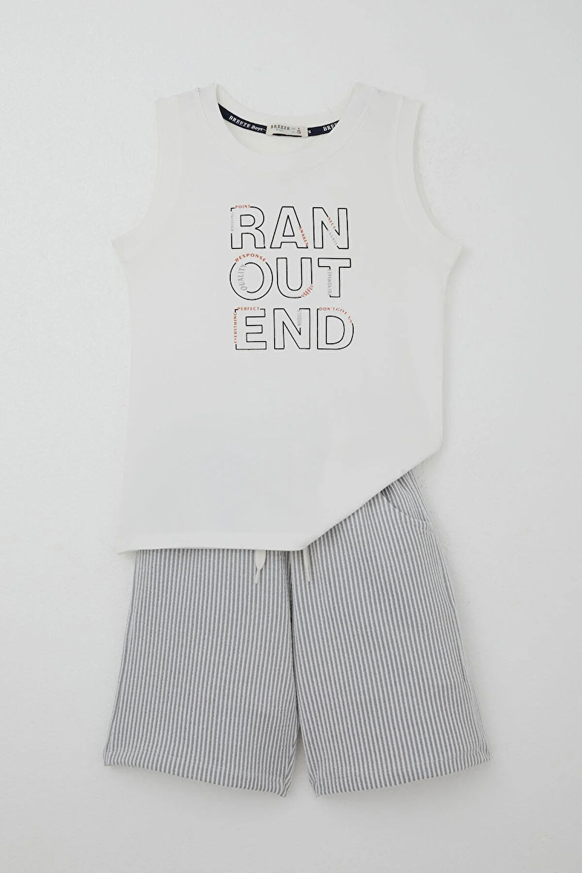 Breeze Erkek Çocuk Şortlu Takım Sıfır Kollu Yazı Baskılı Bağcık Aksesuarlı 8-14 Yaş, Beyaz