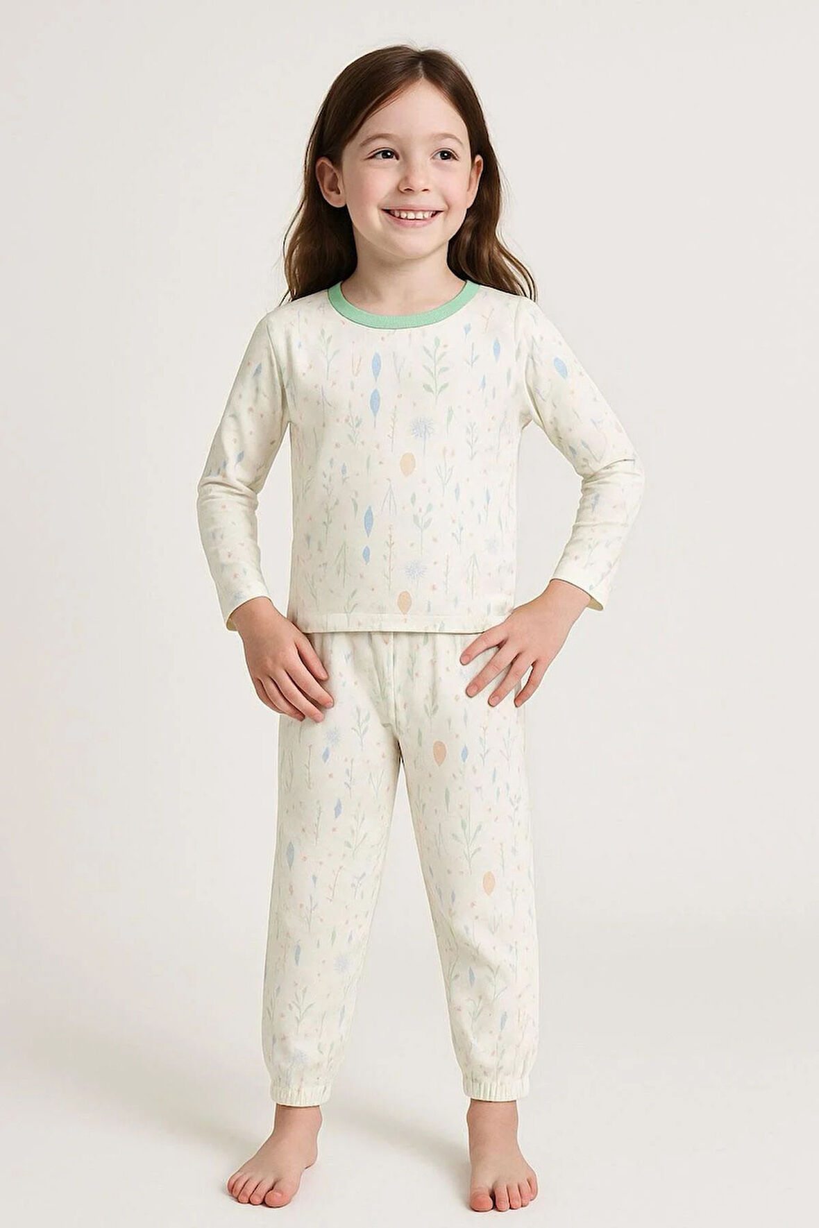 Breeze Kız Çocuk Pijama Takımı Bahar Fısıltısı Renkli Yapraklar Desenli 4-8 Yaş, Ekru