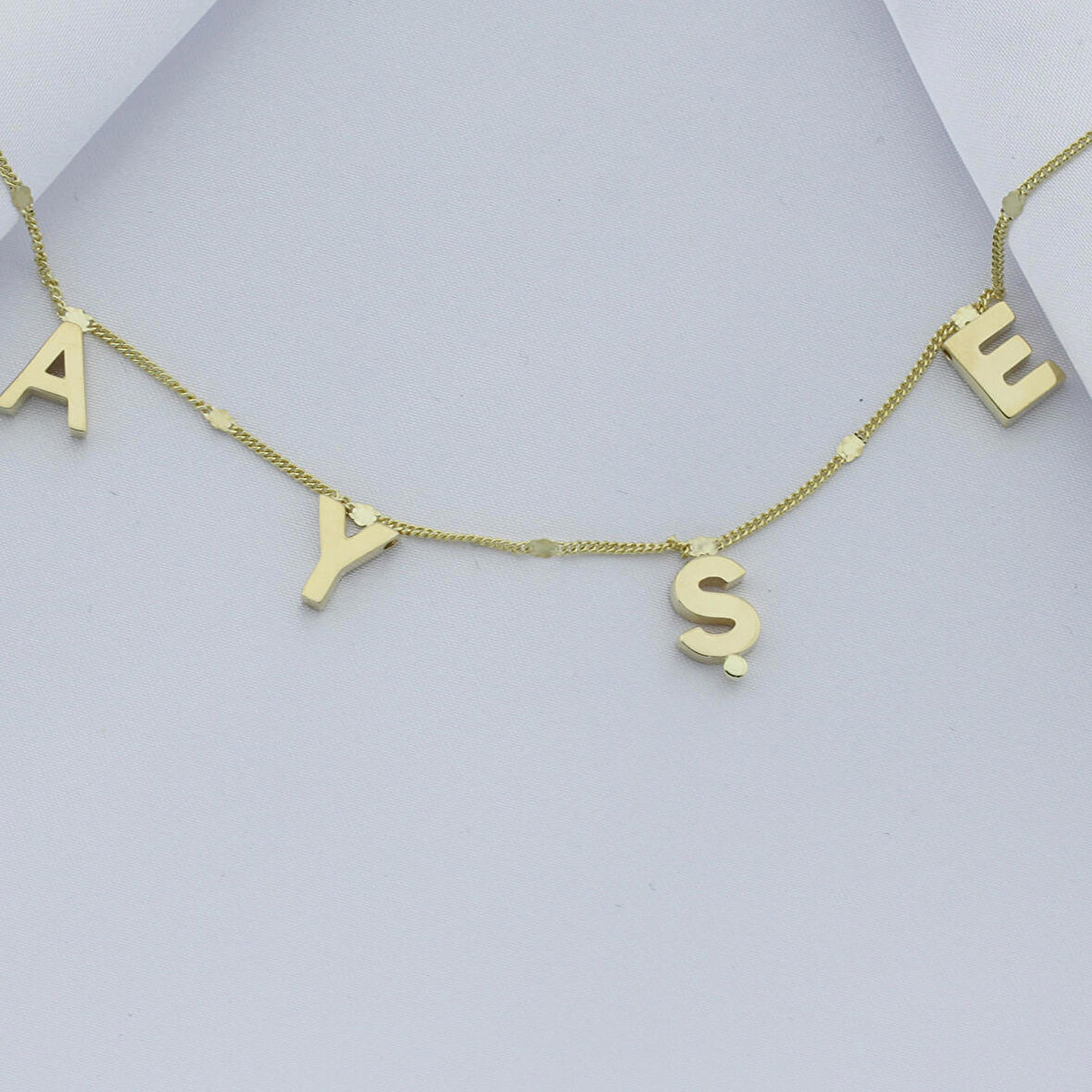 14 Ayar Altın Kişiye Özel İsimli Kolye