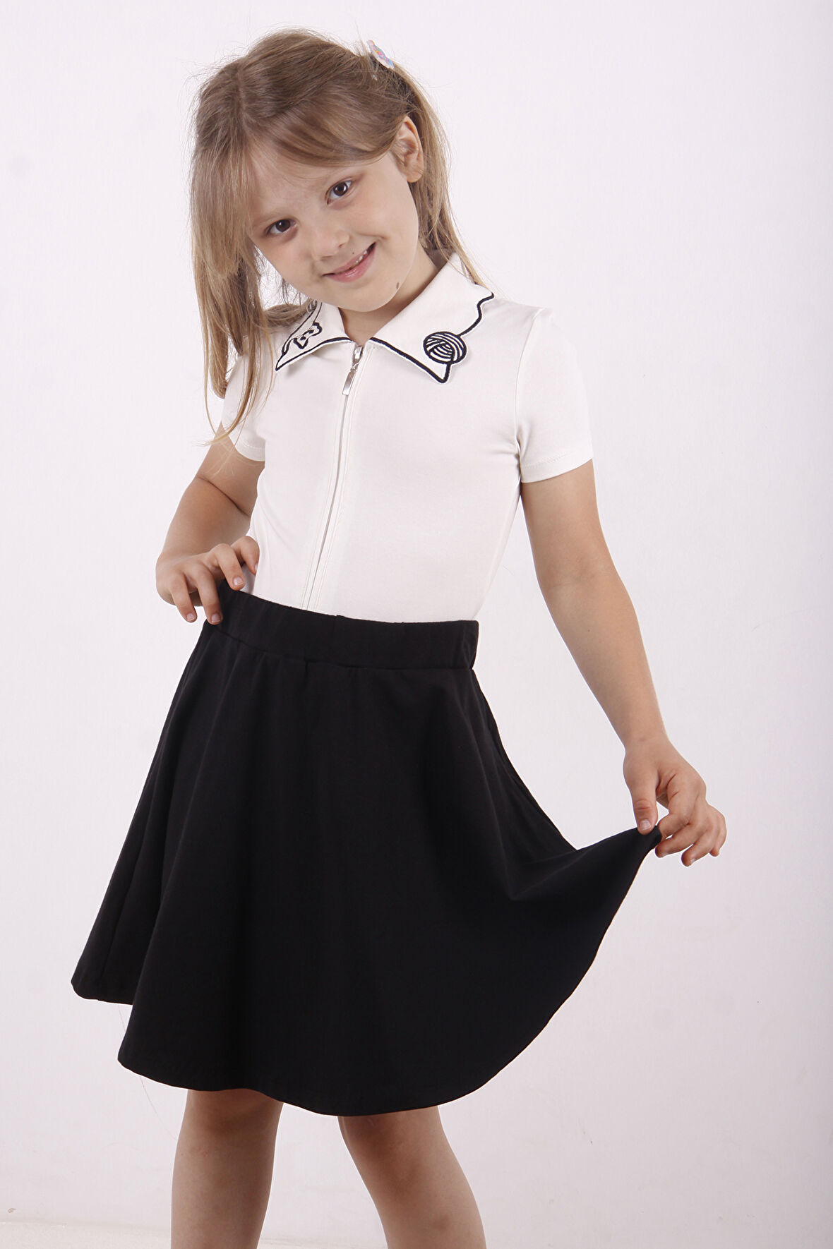 Toontoy Kız Çocuk Yakası Kedi Nakışlı Fermuarlı Tişört