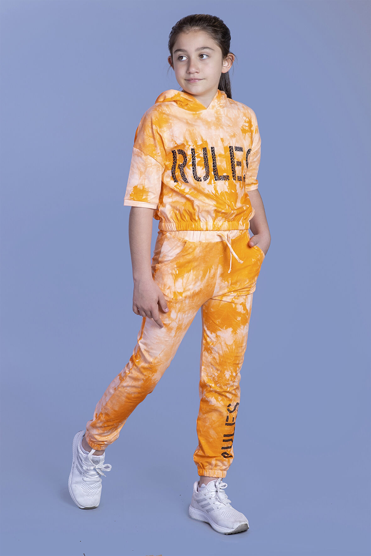Toontoy Kız Çocuk Rules Baskılı Batik Desenli Crop Eşofman Takımı