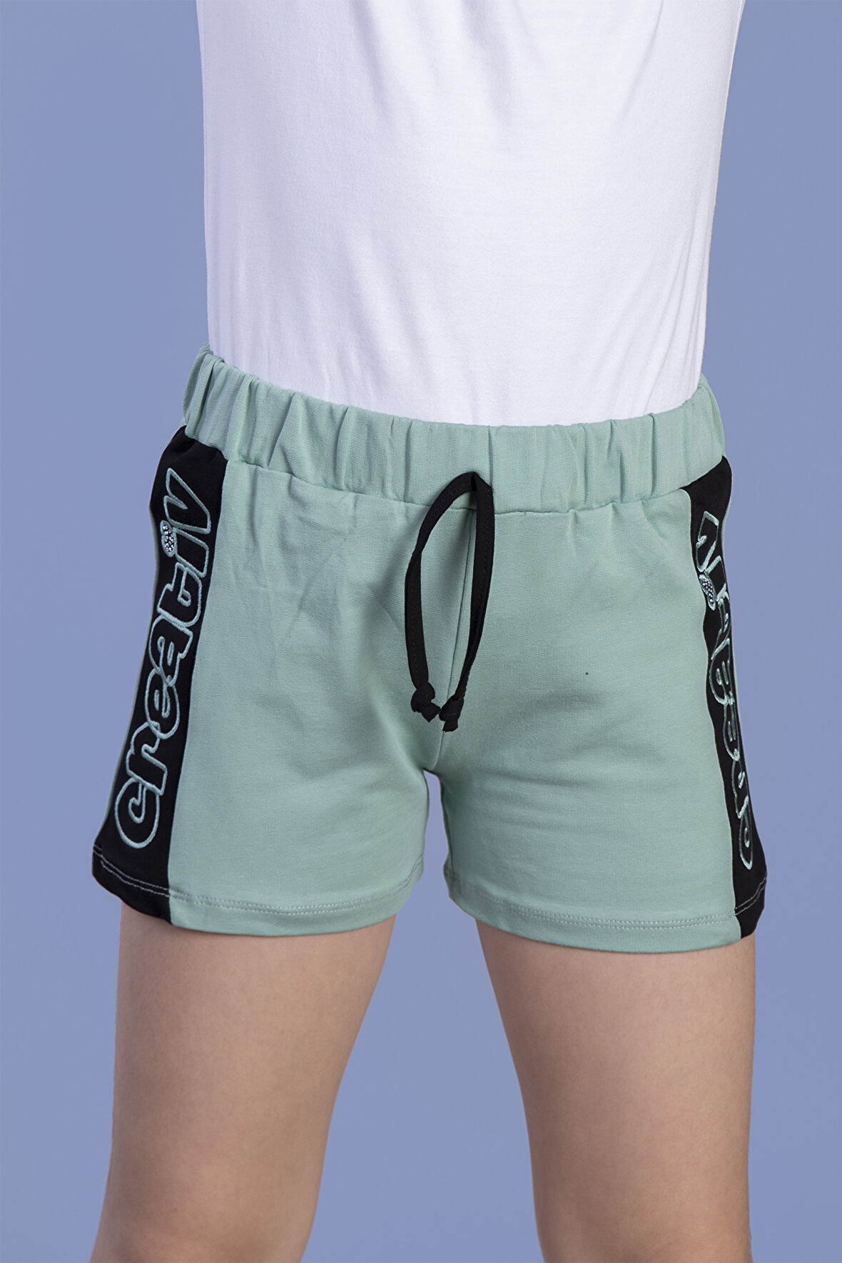 Toontoy Kız Çocuk İki Yanı Garnili Creativ Nakışlı Şort