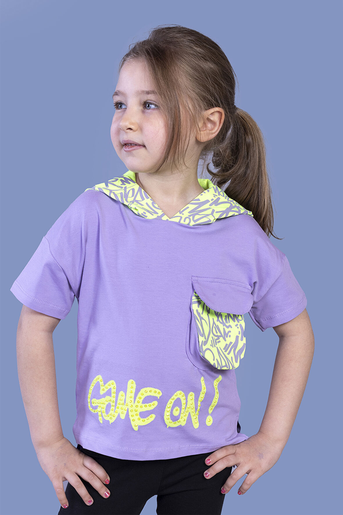 Toontoy Kız Çocuk Cep Detaylı Kapüşonlu Baskılı Tişört