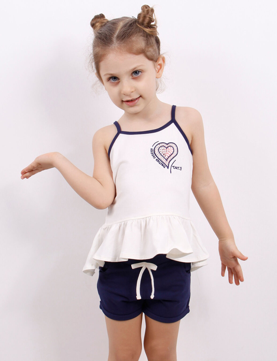 Toontoy Kız Çocuk Kalp Nakışlı Şortlu Takım