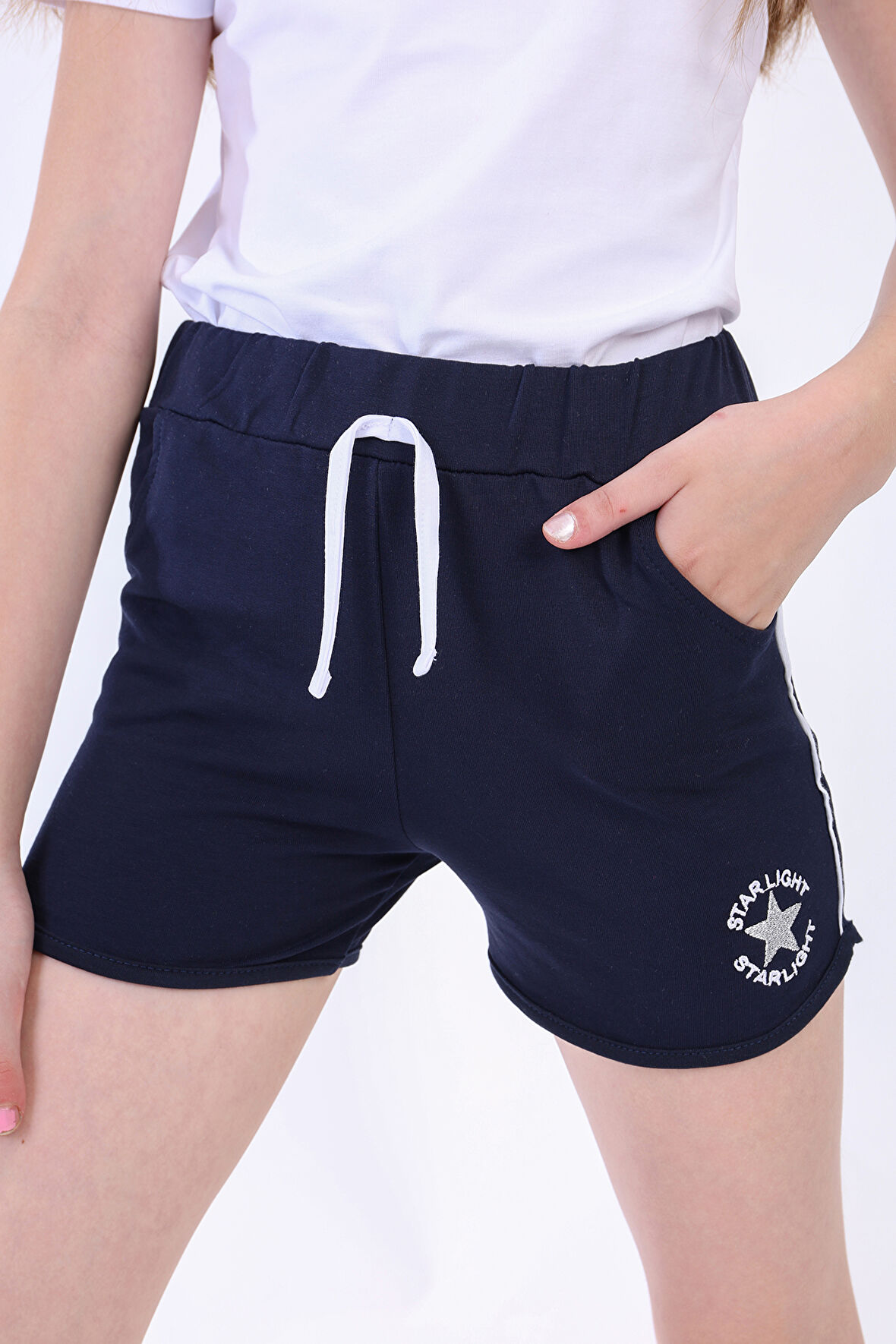 Toontoy Kız Çocuk Yıldız Arma Nakışlı Şort