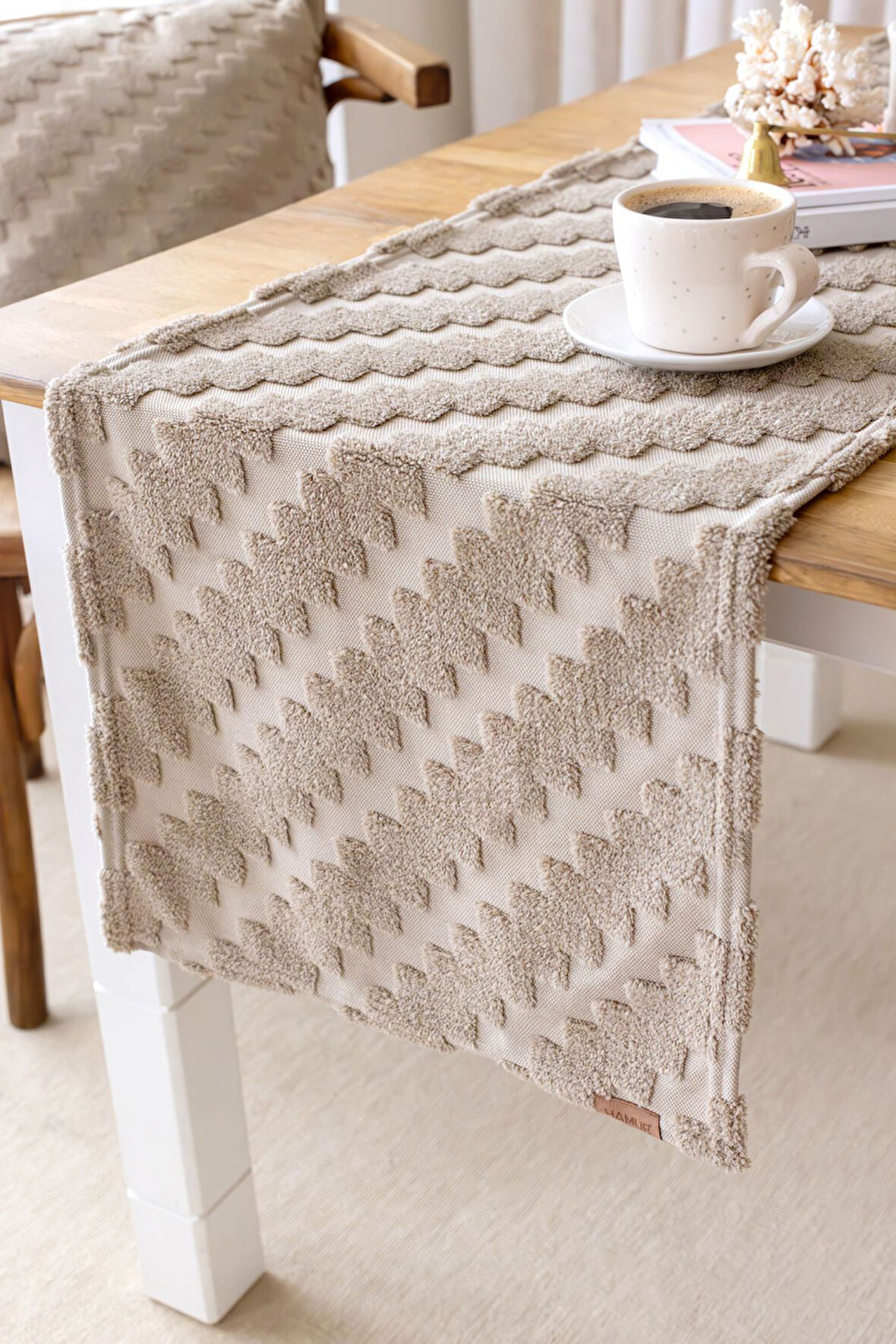 Jakarlı Masa Runner Zigzag Natural