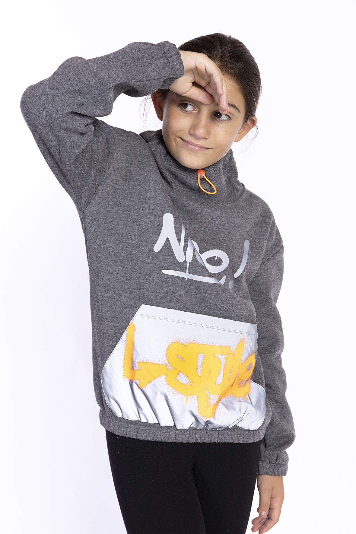 Toontoy Kız Çocuk Bol Yaka Reklektörlü Kanguru Cepli Sweatshirt