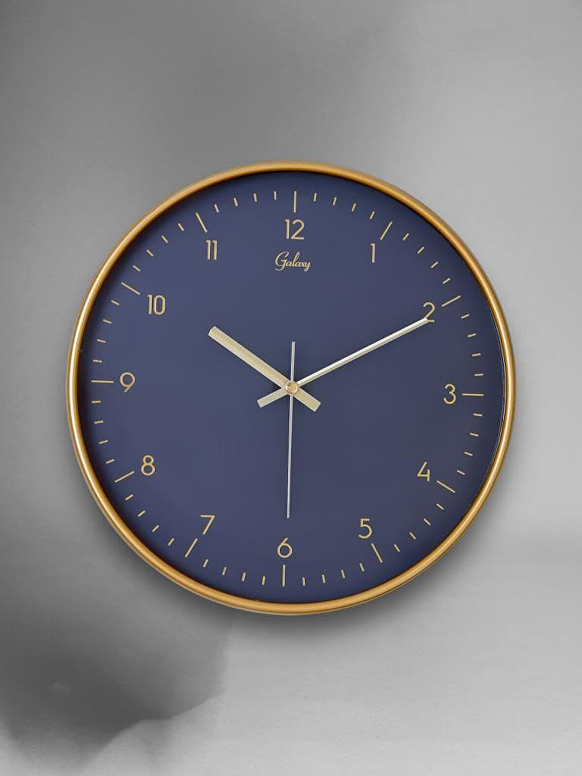 D-218-A Siyah Kadran 30 CM Sessiz Akar Duvar Saati Gold