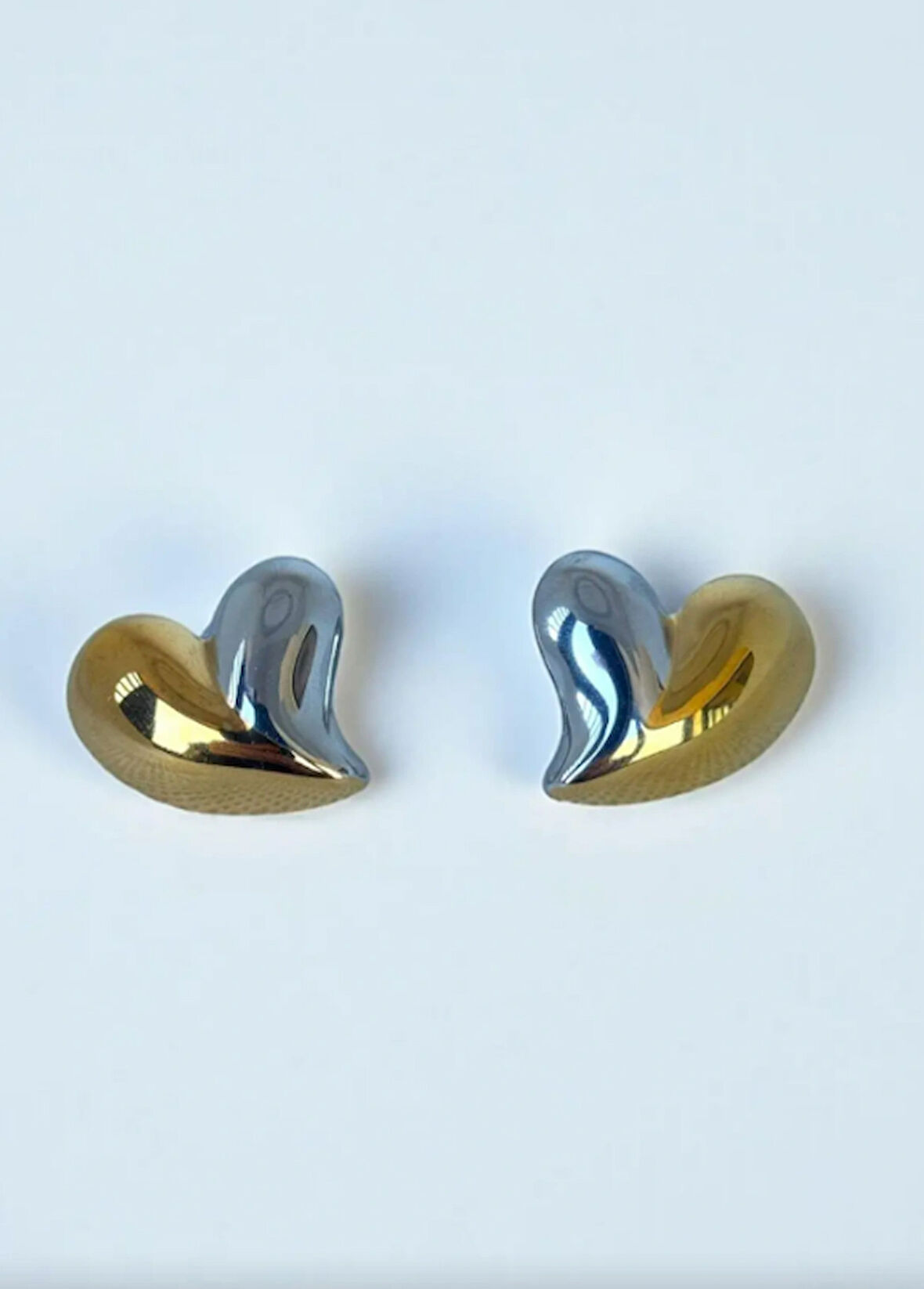 Altın Ve Gümüş Renk Kalp Figürlü  Küpe (Çift) 