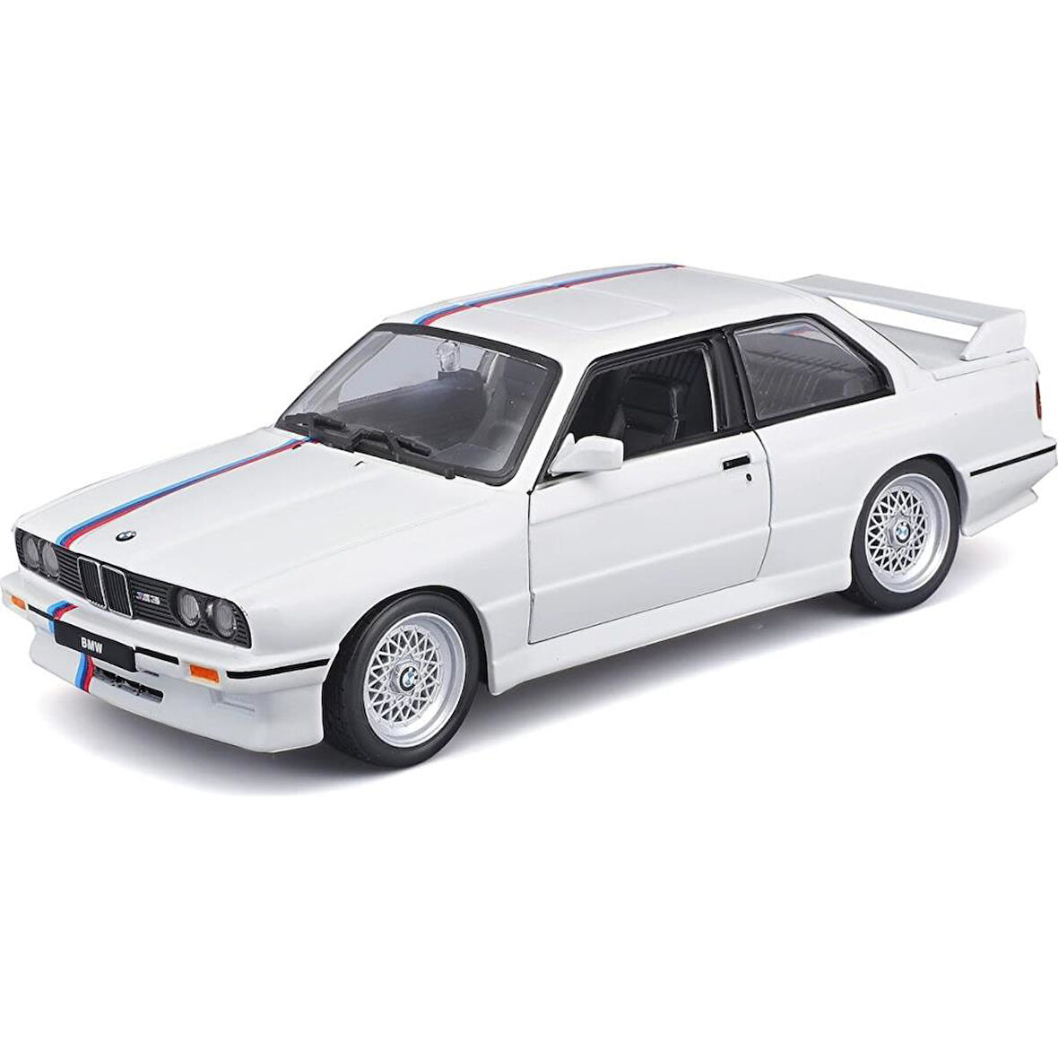 Bburago Bmw M3 (E30) 1988 1:24 Model Araba - Beyaz