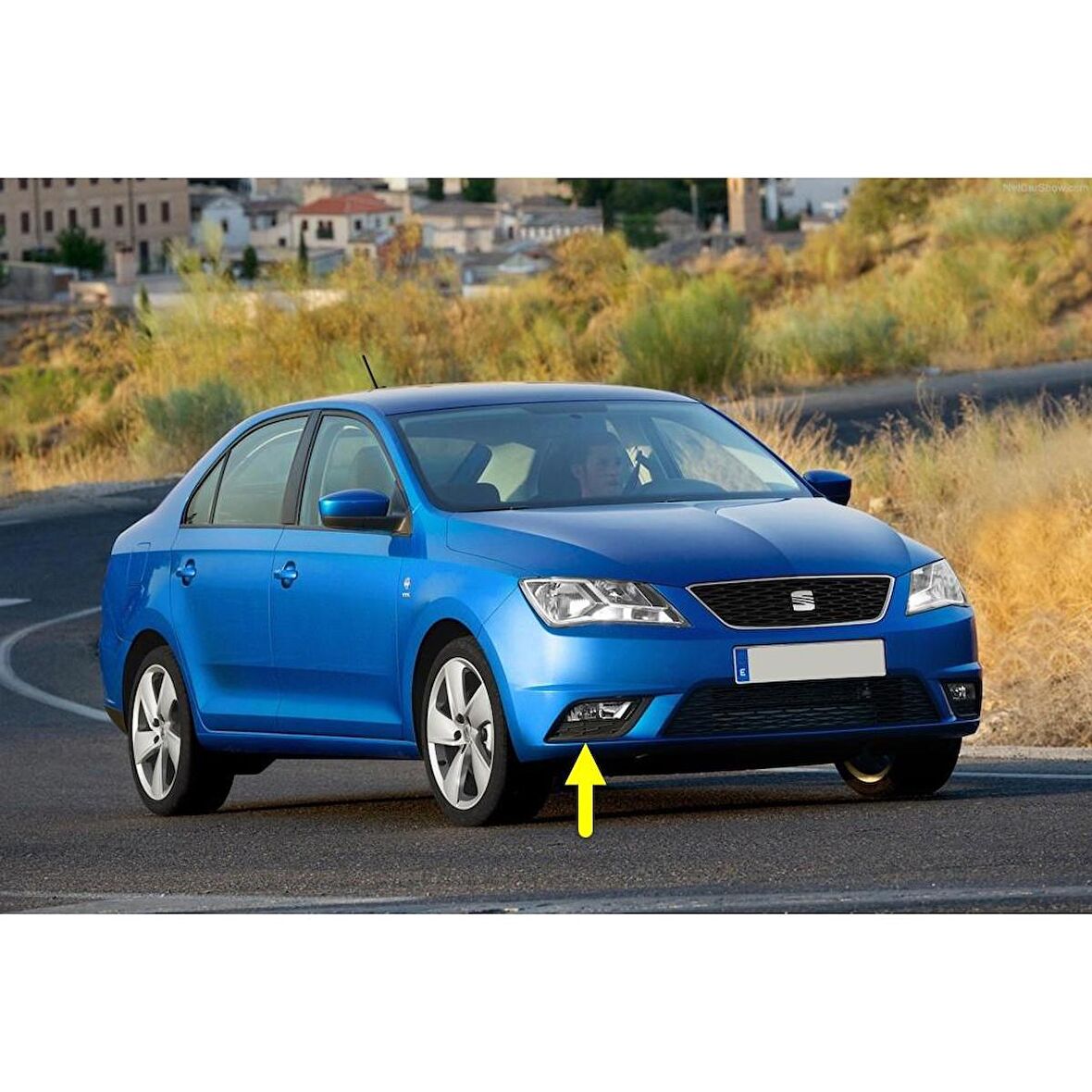 Seat Toledo 2013-2019 Ön Tampon Sağ Sis Farı Çerçevesi 6JA807682