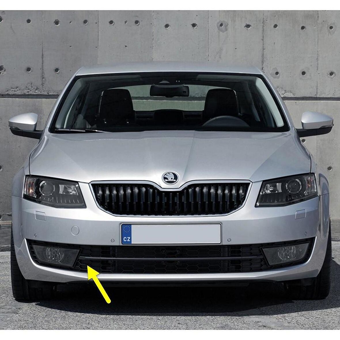 Skoda Octavia 3 A7 2013-2017 Ön Tampon Sağ Sis Farı Kapağı 5E0807682