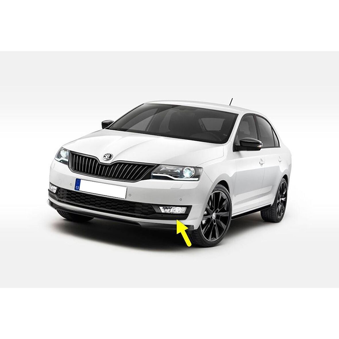 Skoda Rapid 2017-2020 Ön Sol Sis Farı Çerçevesi Kromsuz 5JA807681A