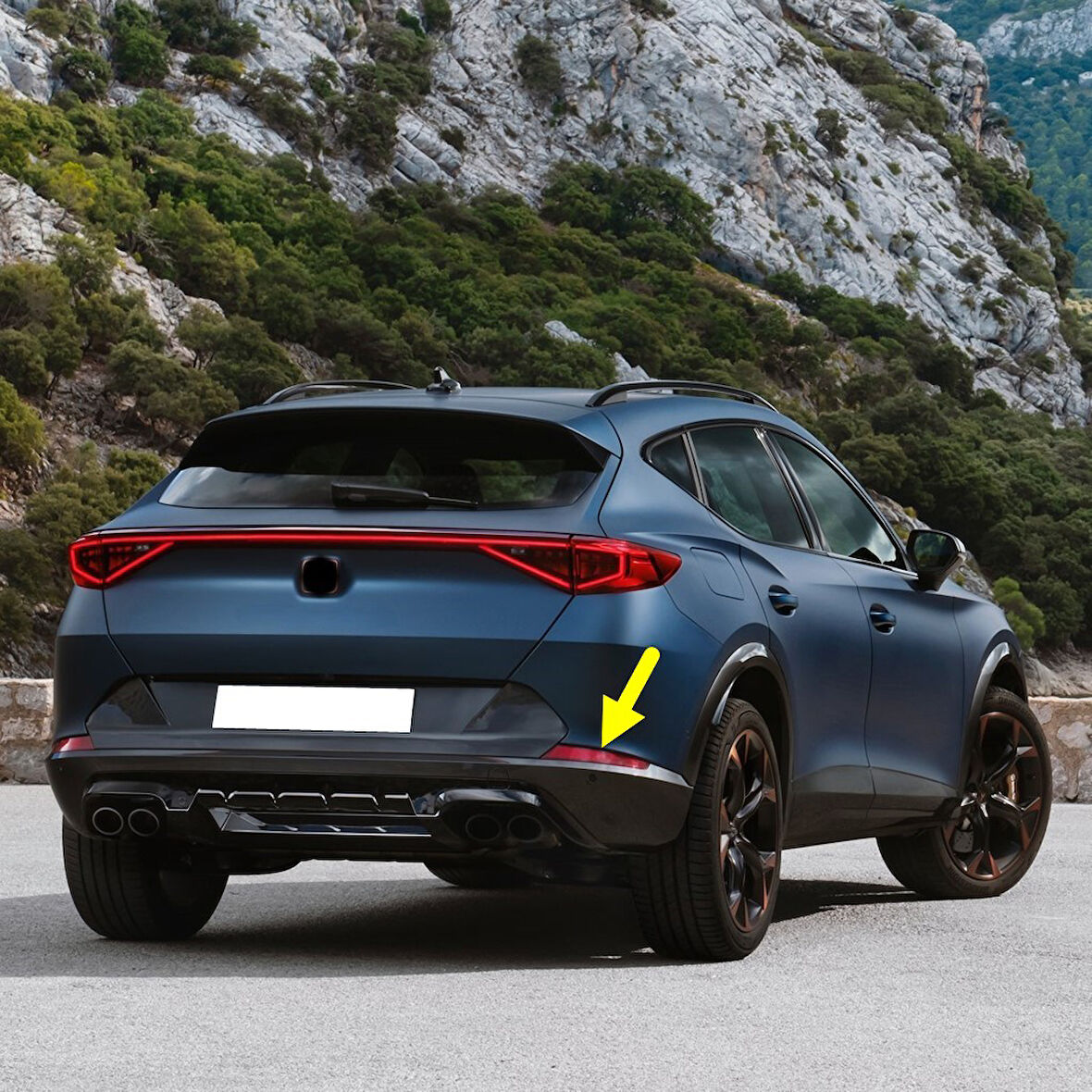 Cupra Formentor 2021-2024 Arka Tampon Sağ Alt Reflektörü 5FF945106