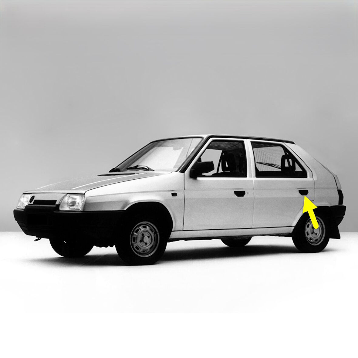 Skoda Favorit 1988-1995 Sol Arka Kapı Dış Açma Kolu 115988104