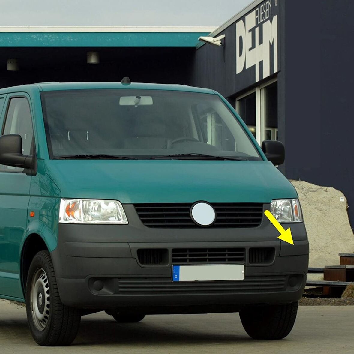 VW Transporter T5 2004-2010 Ön Tampon Sol Köşe Bandı 7H0807717