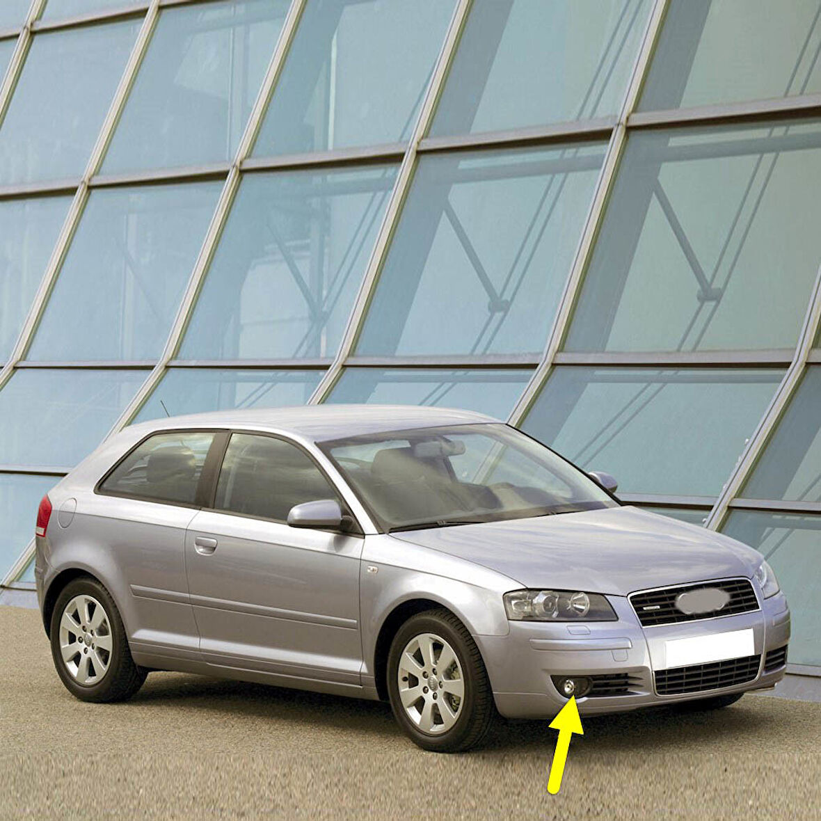 Audi A3 2004-2008 Ön Sağ Sis Farı Lambası 8P0941700A