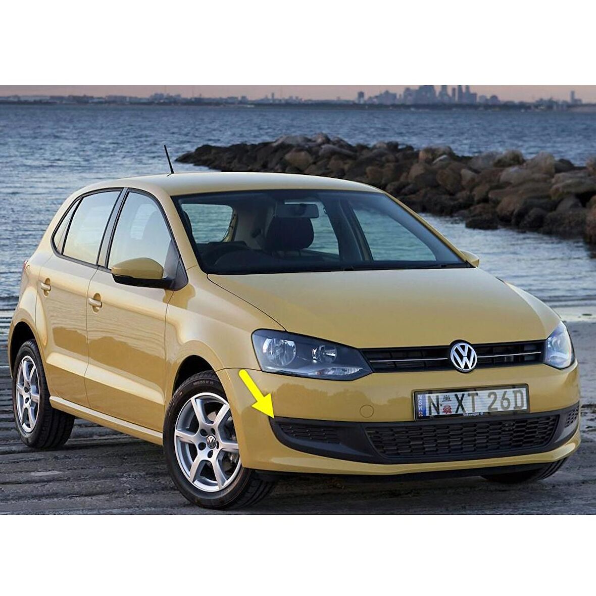 VW Polo 2010-2014 Ön Tampon Sağ Sis Farı Izgarası Sissiz 6R0853666C