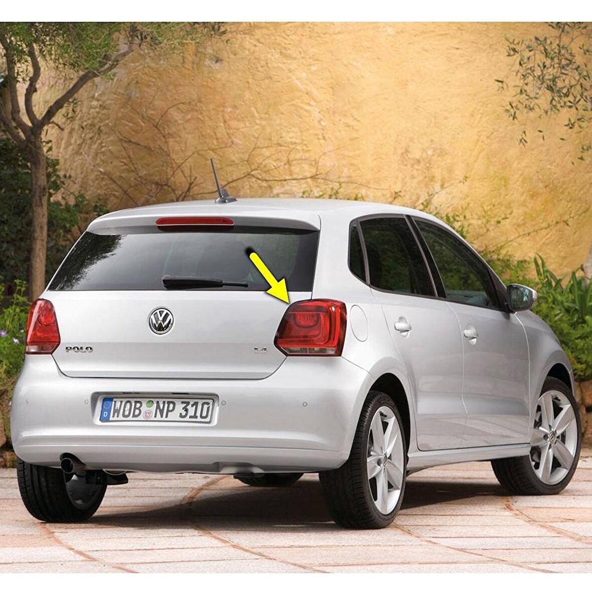 VW Polo 2010-2014 Sağ Arka Stop Fren Sinyal Lambası 6R0945096AH