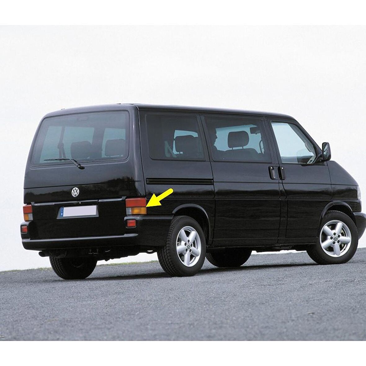 VW Transporter T4 1991-2003 Sağ Arka Stop Fren Lambası Camı 701945096