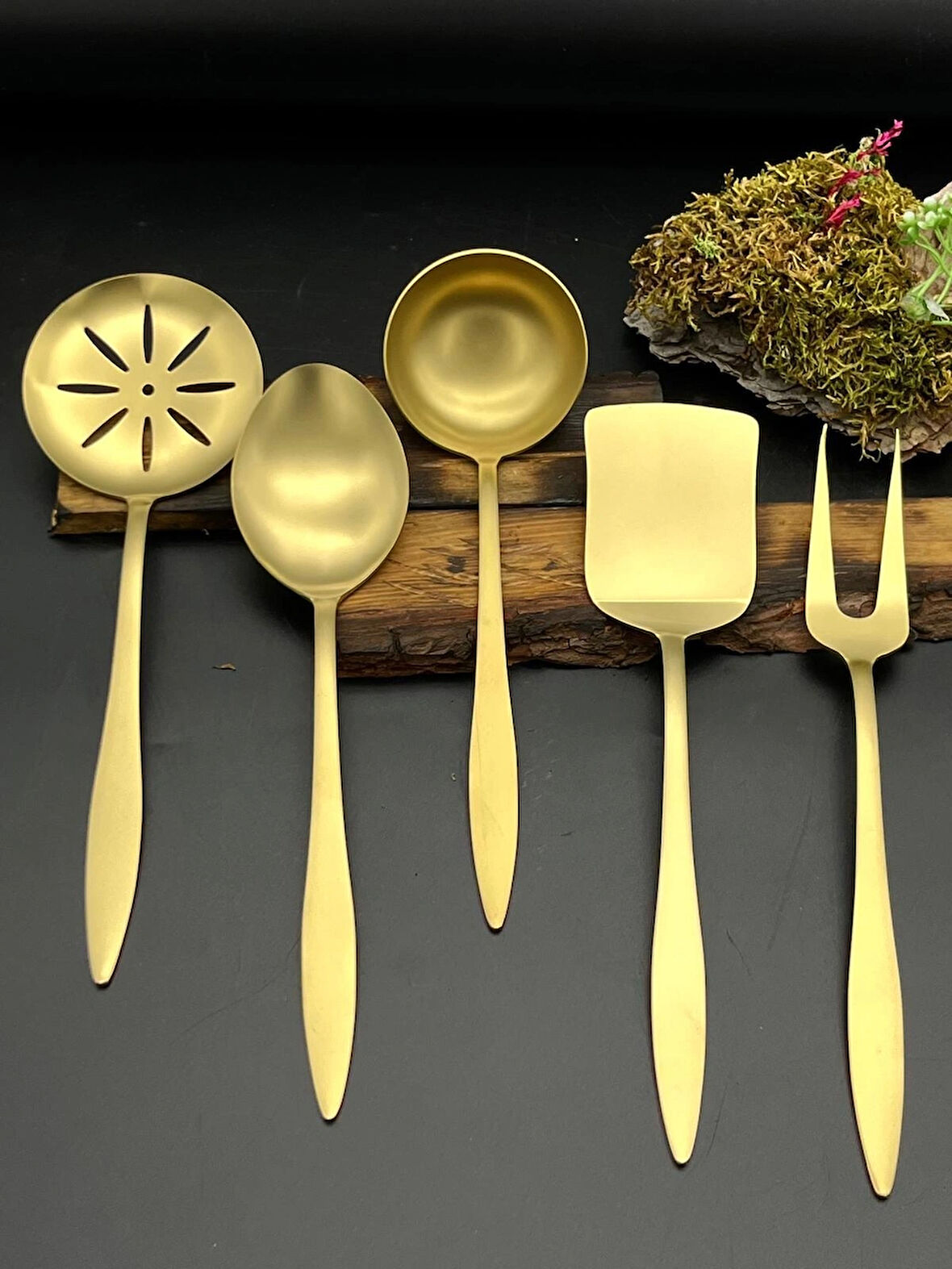 Carmen Mat Gold Titanyum 5 Parça Servis Takımı 5 Parça