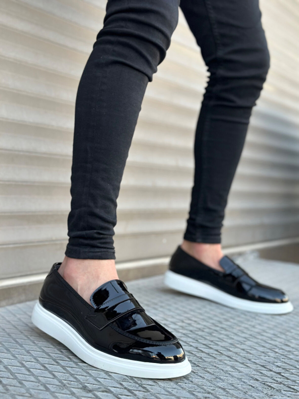 Pabucmarketi Bağcıksız Klasik Erkek Ayakkabı SİYAH RUGAN (BEYAZ TABAN)