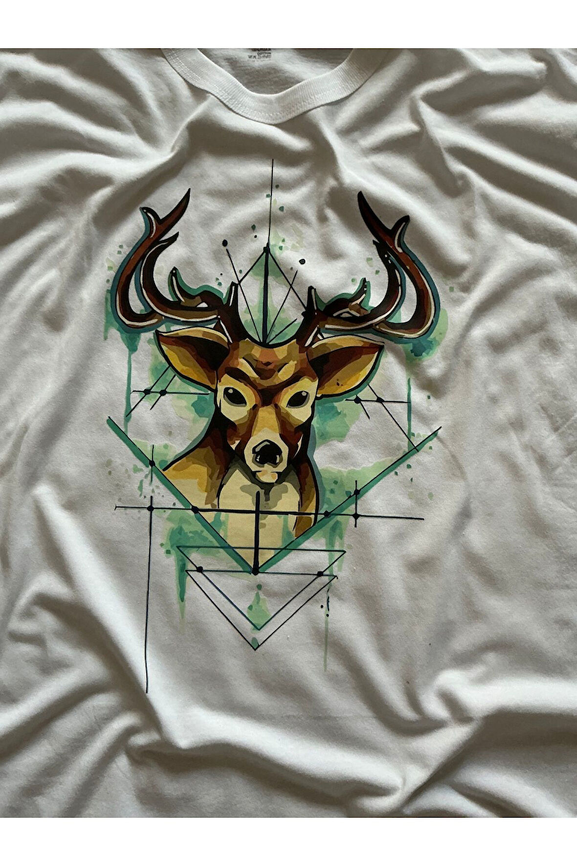 Geyik Baskılı Tişört