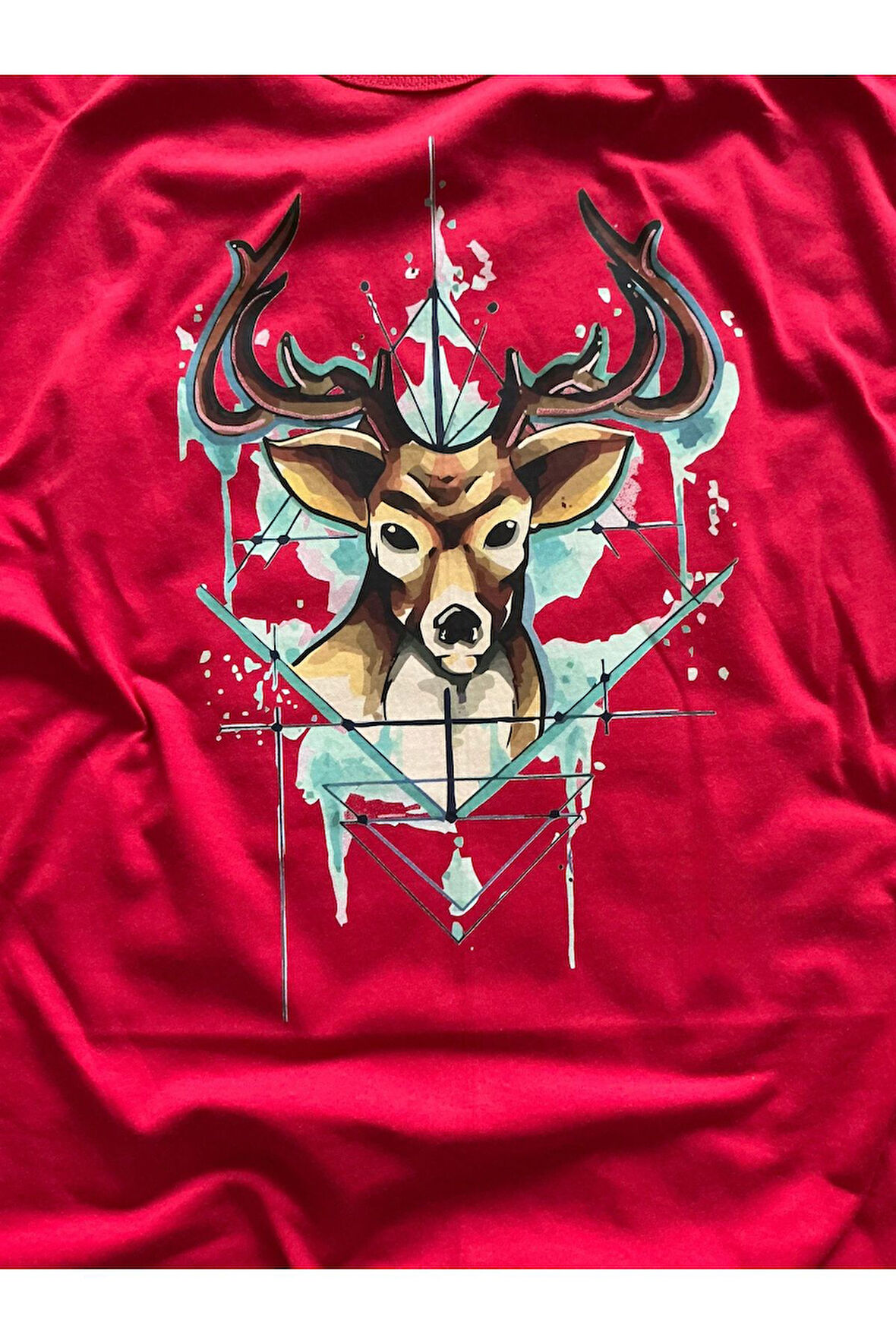 Geyik Baskılı Tişört