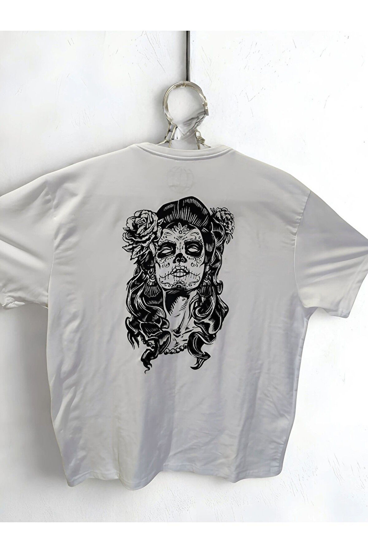 Gotik Kuru Kafa Tasarımlı Baskı Tişört