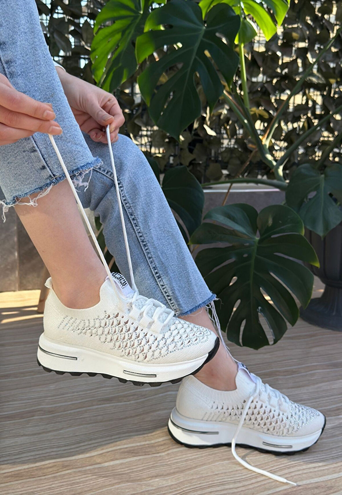 Pabucmarketi Beyaz Triko Boncuk İşlemeli Kadın Sneaker Ayakkabı