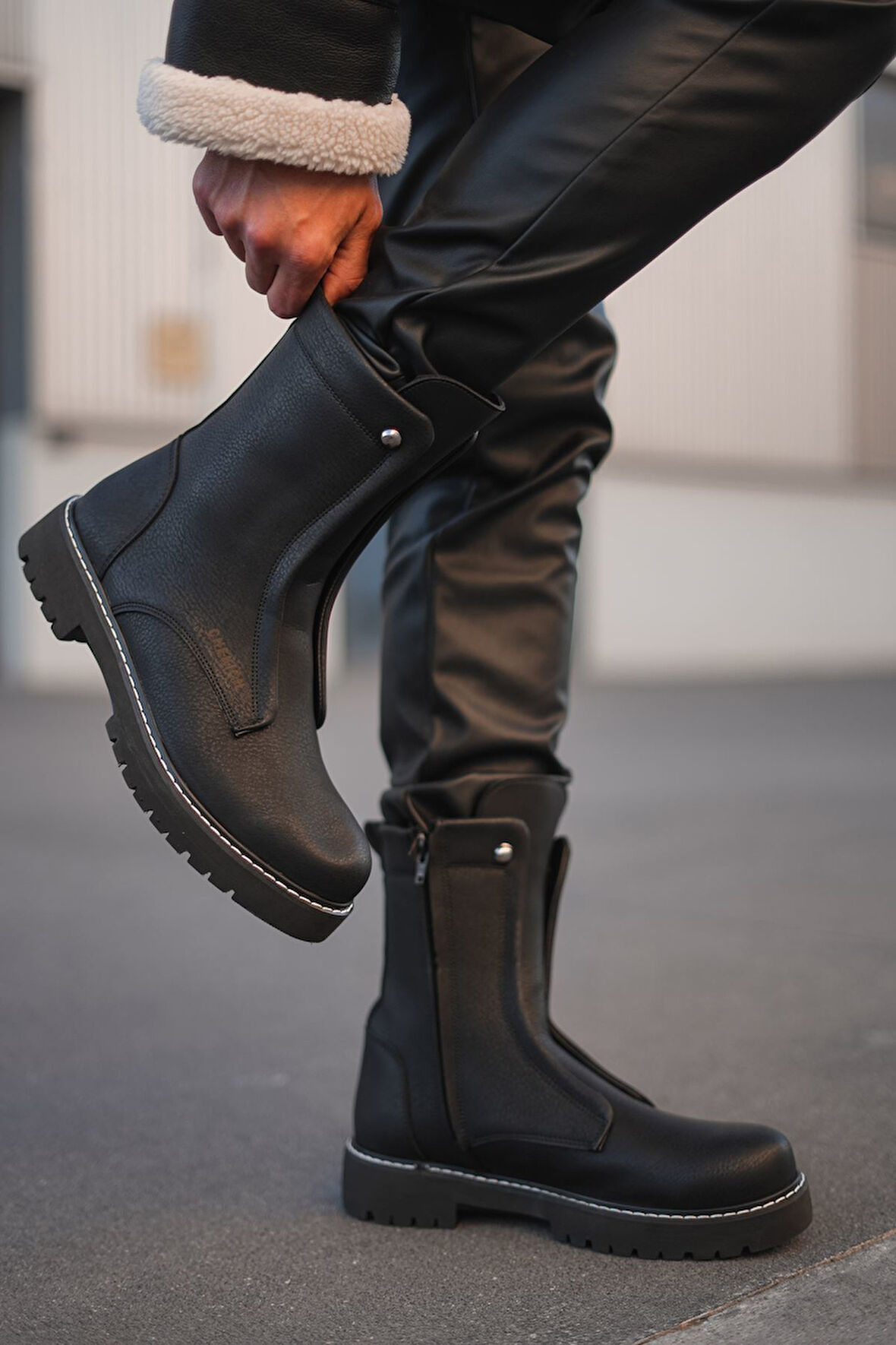 Pabucmarketi Fermuarlı Erkek Düz Bot Siyah