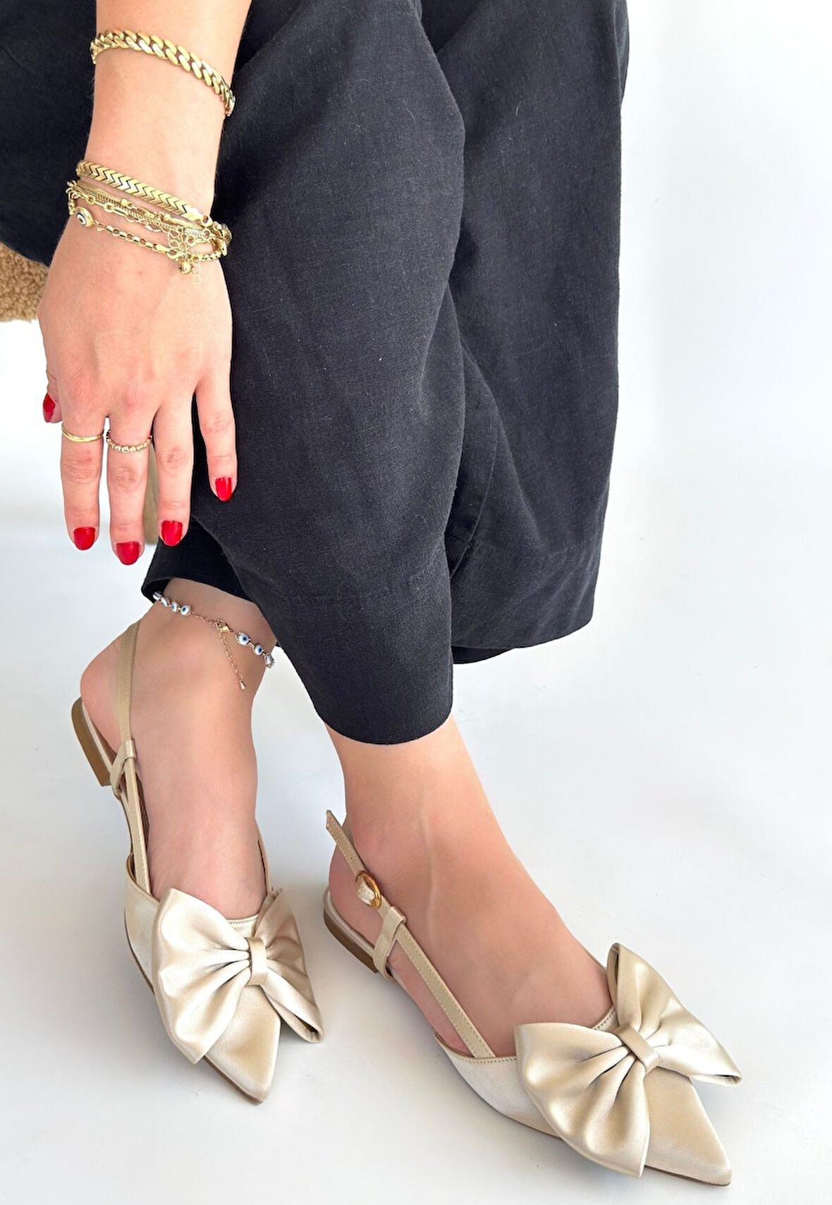 Pabucmarketi Bej Saten Kadın Alçak Topuk Ayakkabı