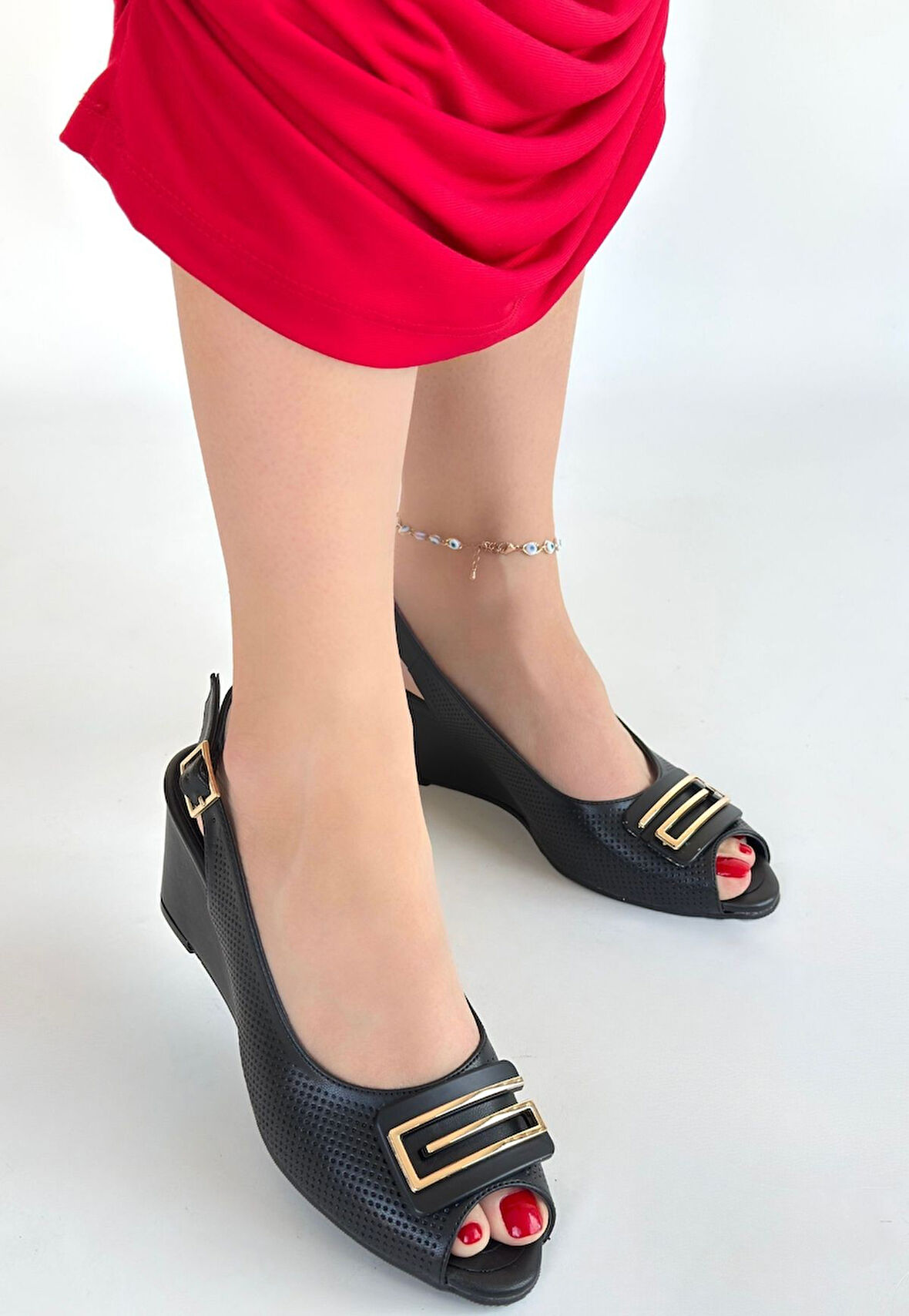 Pabucmarketi Siyah Kadın Dolgu Topuk Ayakkabı