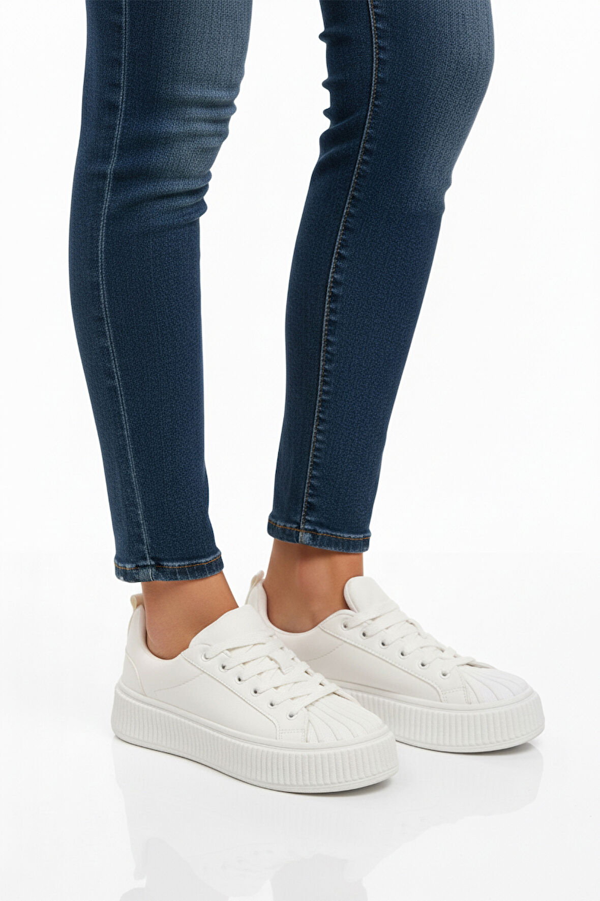 Aspor Beyaz Bağcıklı Unisex Spor Ayakkabı