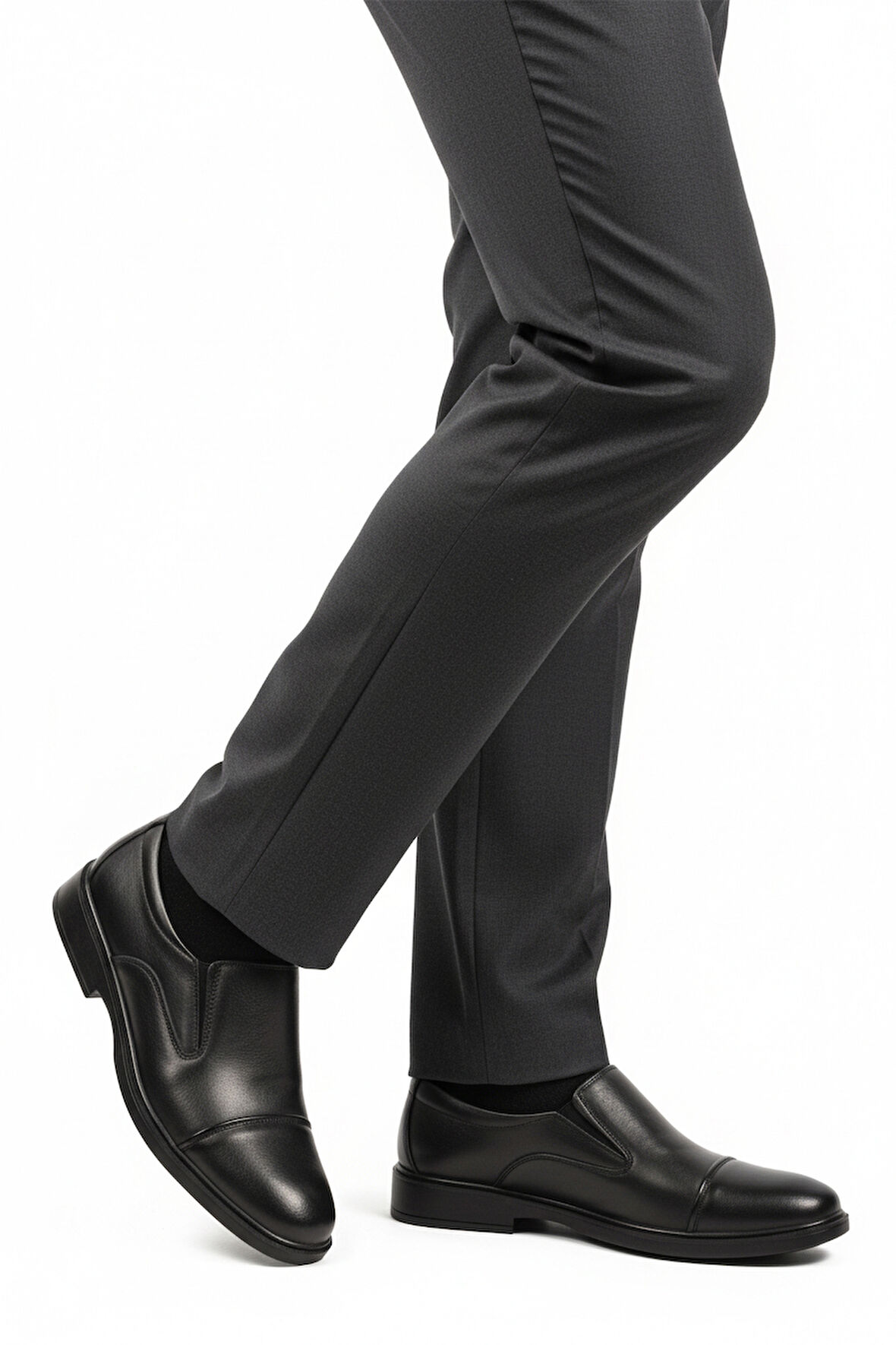 Aspor Siyah Hakiki Deri Bağcıksız Jel Taban Erkek Klasik Ayakkabı