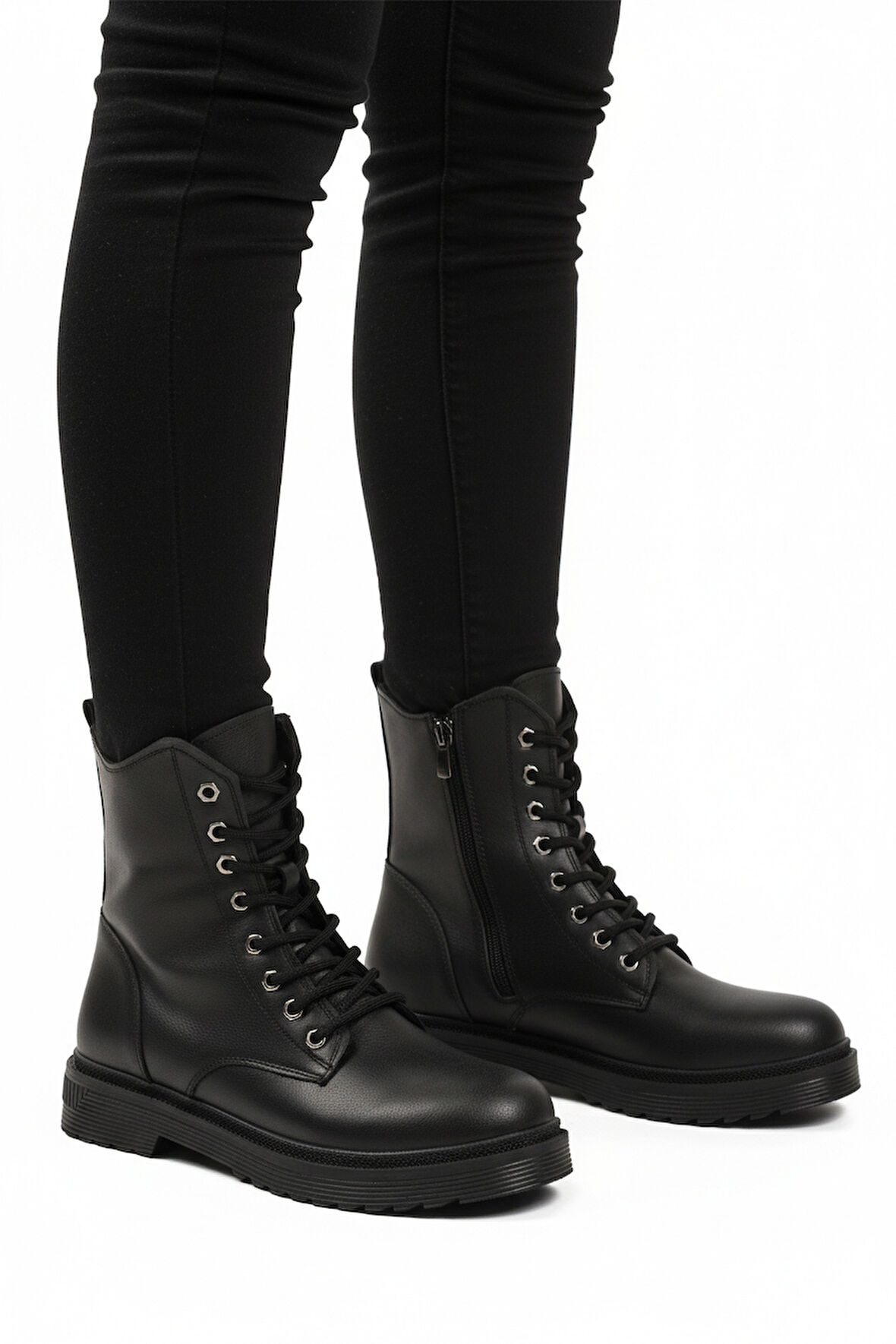 Aspor Siyah Kürklü Bağcıklı Fermuarlı Kadın Worker Bot