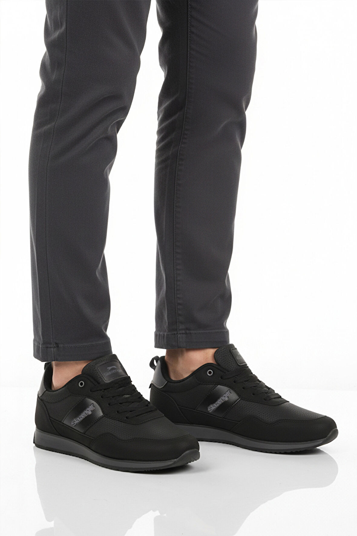 Slazenger Siyah Füme Bağcıklı Erkek Spor Ayakkabı