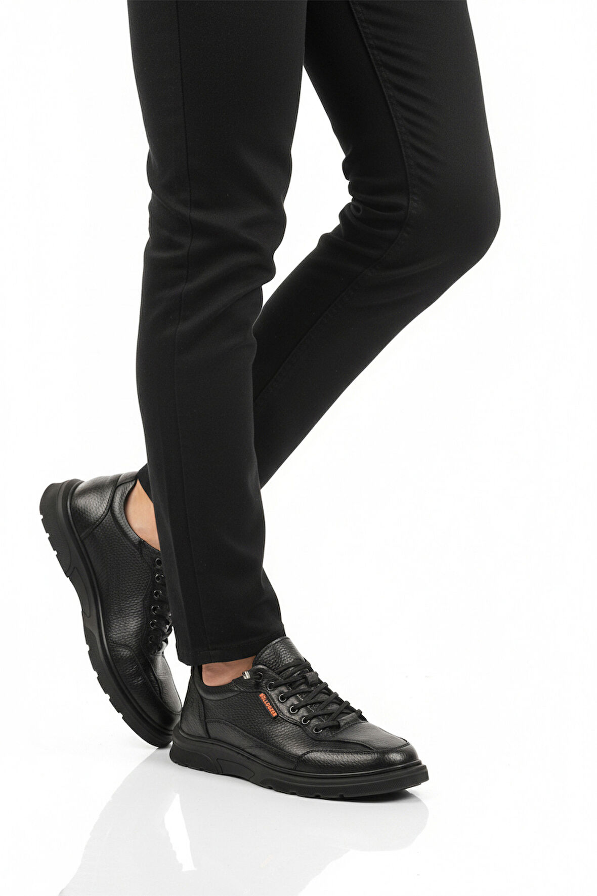 Bulldozer Siyah Ortopedik Hakiki Deri Masaj Etkili Erkek Casual Ayakkabı