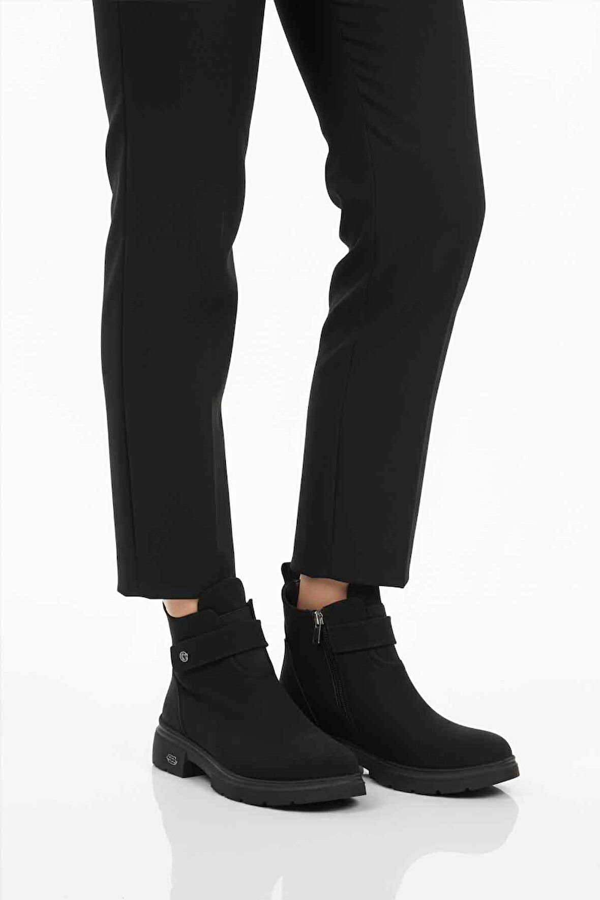 Pierre Cardin Siyah Nubuk Kürklü Kadın Topuklu Bot