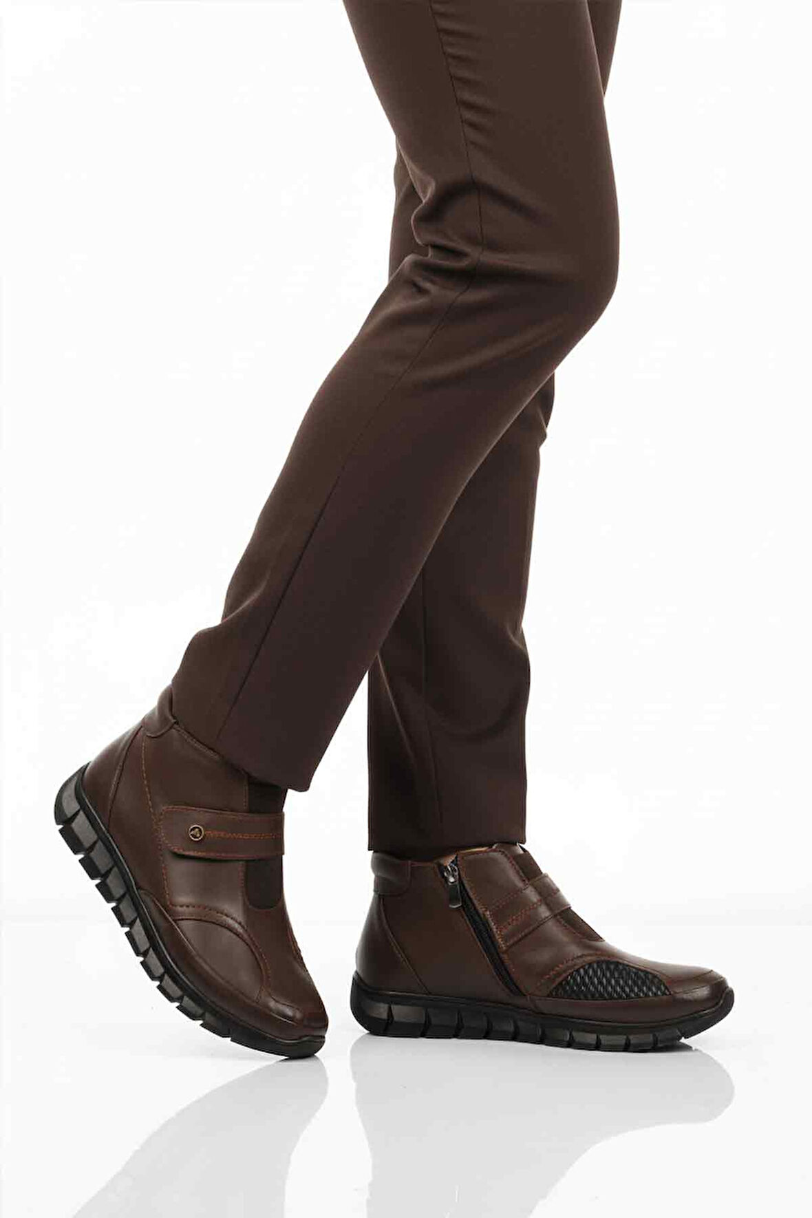 Aspor Kahve Hakiki Deri İçi Polarlı Fermuarlı Kadın Düz Bot