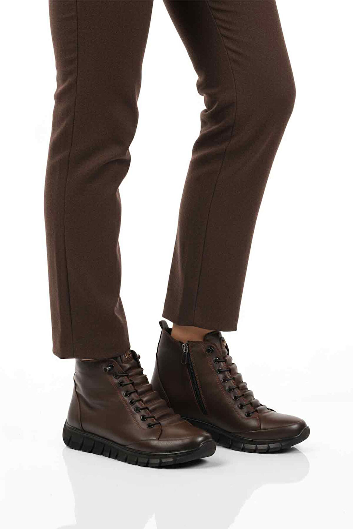 Aspor Kahve Hakiki Deri İçi Polarlı Fermuarlı Kadın Düz Bot