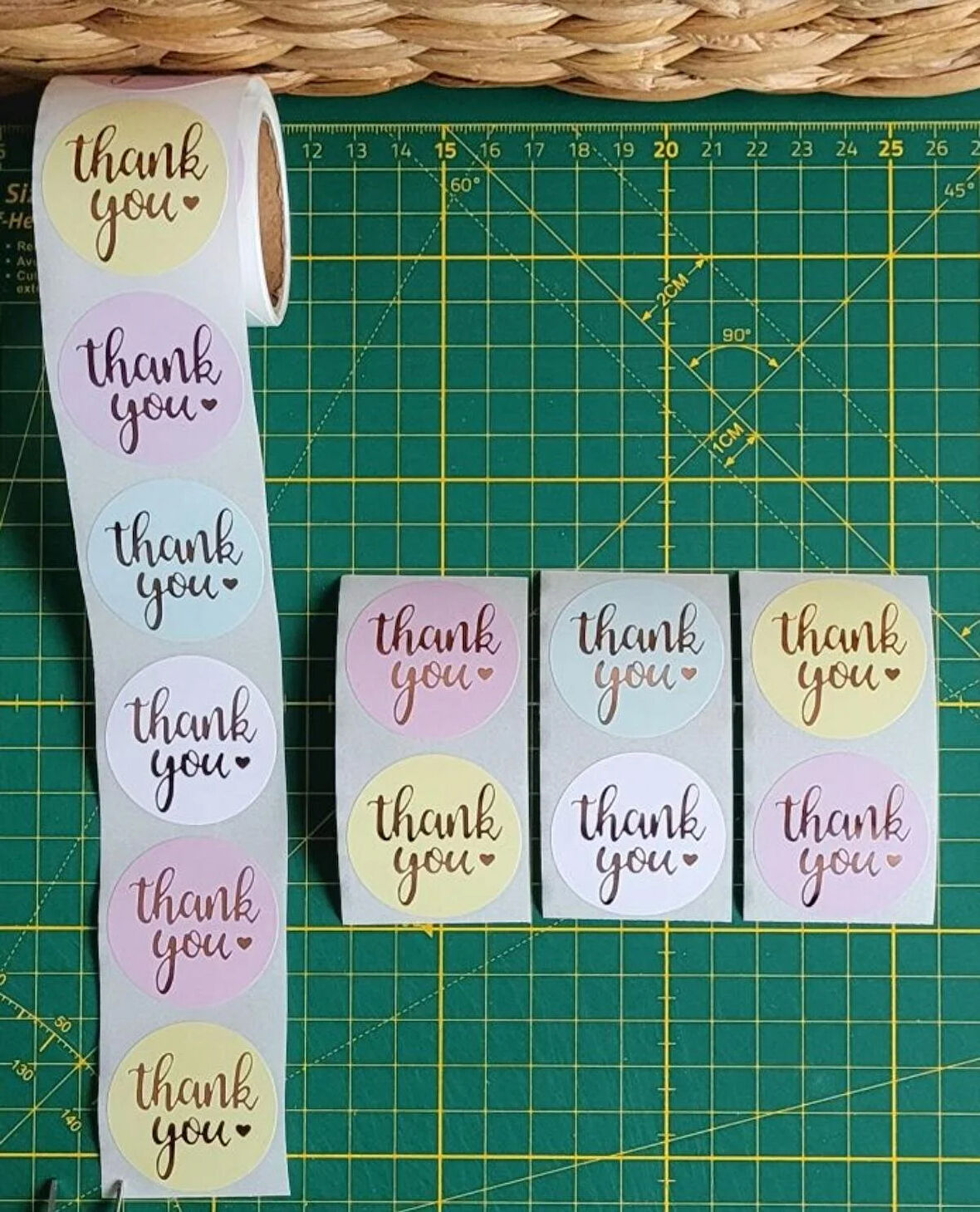 THANK YOU ETİKET STICKER - 3,8 CM ÖLÇÜSÜNDE 40 ADET - ALTIN YALDIZ BASKILI