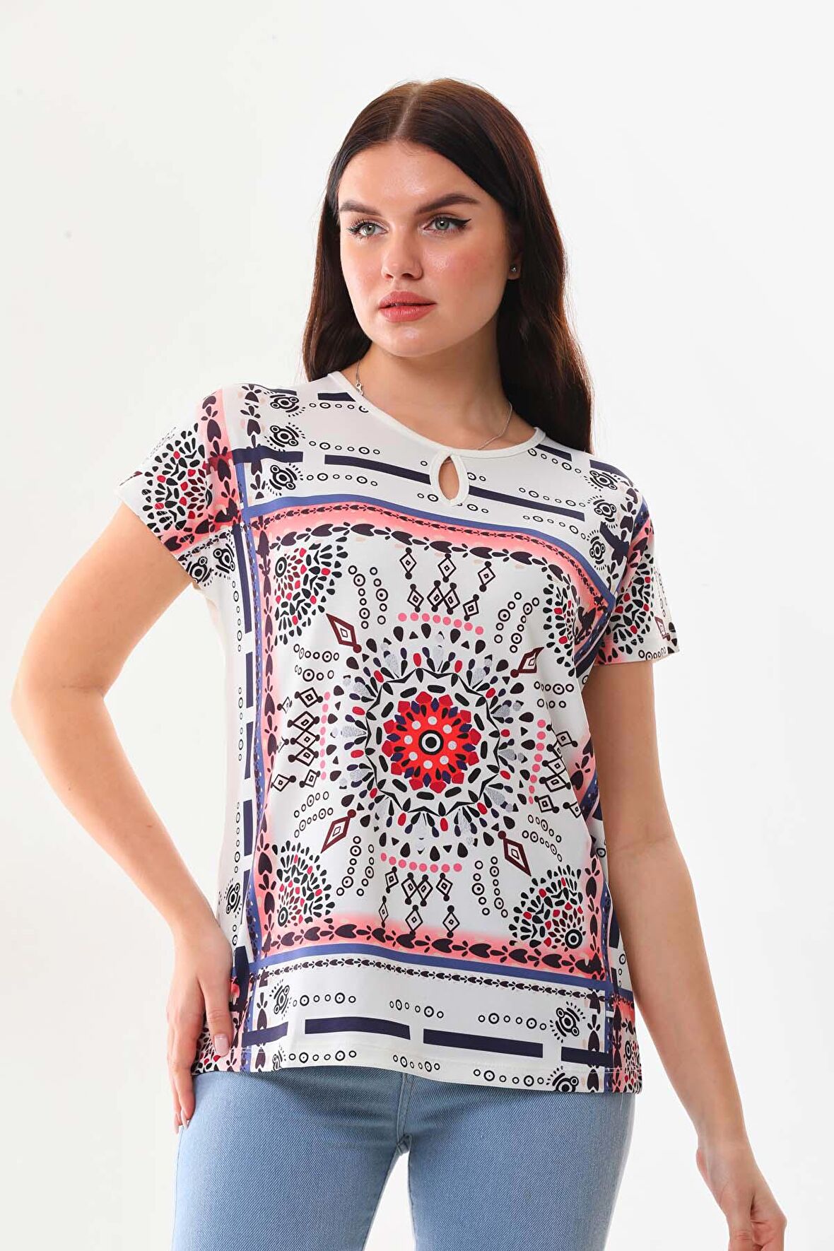 Sistas Kadın Desenli Pencere Detaylı Kısa Kol Bluz 23145 Ekru