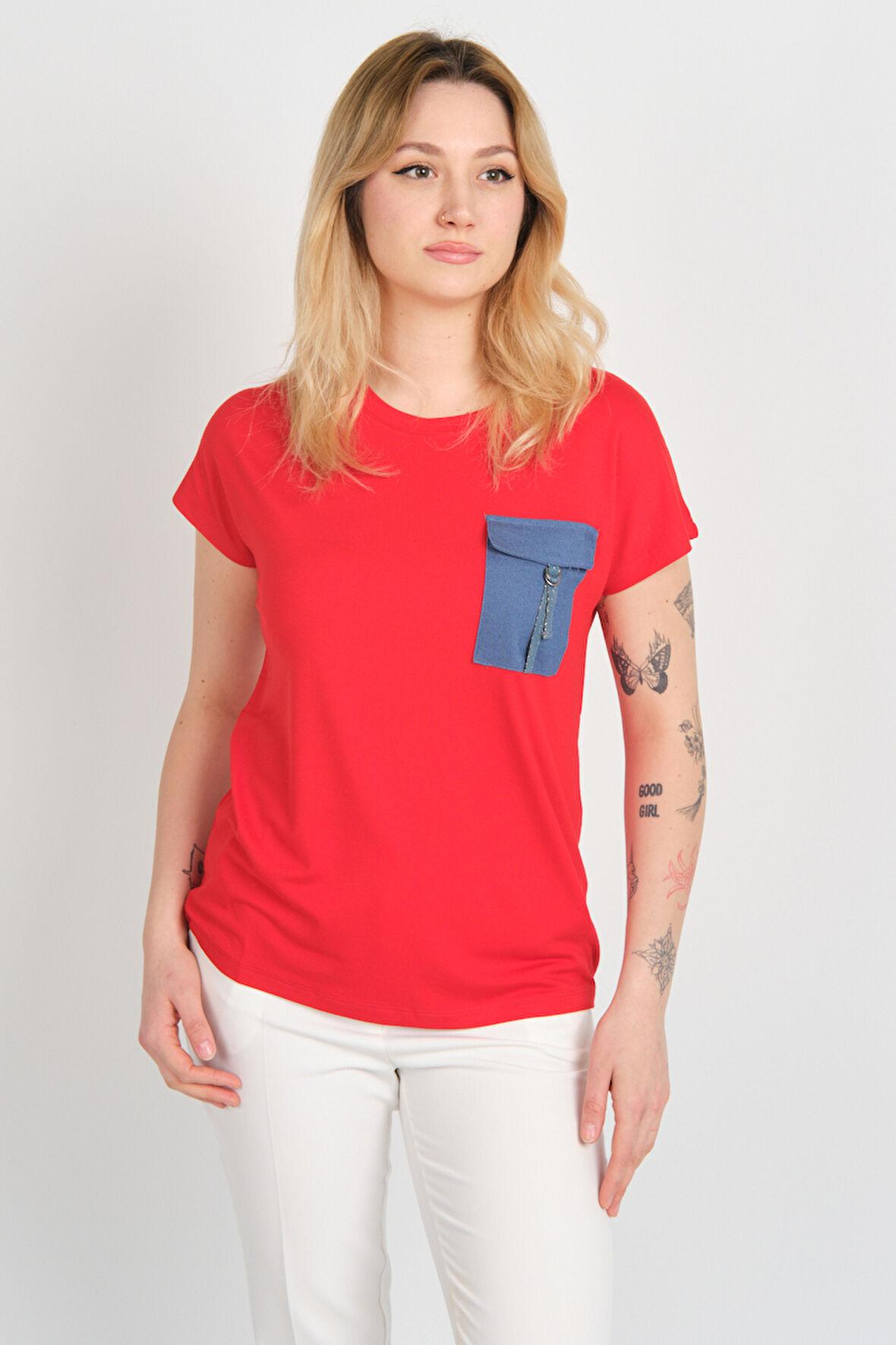 Sistas Kadın Düşük Kol Tek Cep Detaylı Bisiklet Yaka Bluz 24107 Kırmızı