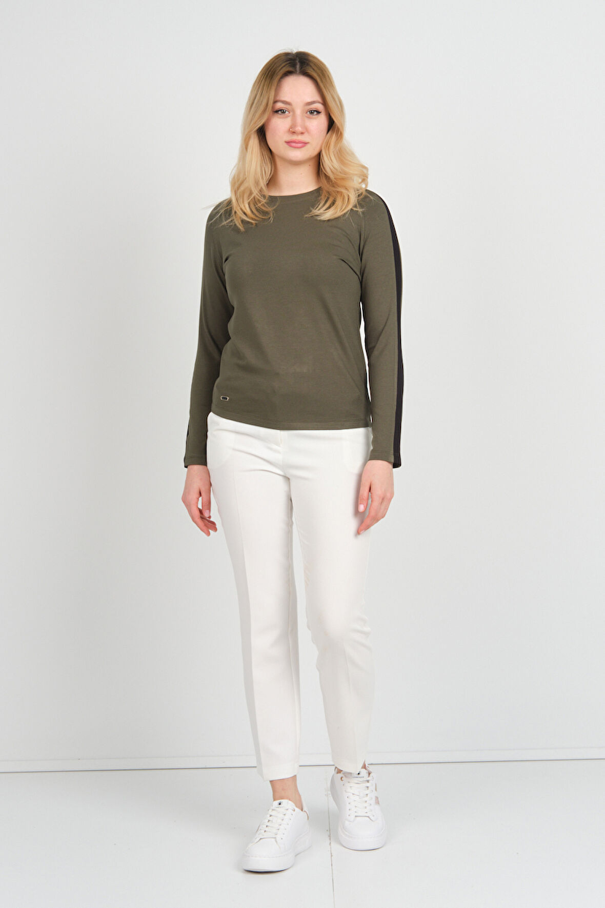 Sistas Kadın Uzun Kollu Bisiklet Yaka Logo Detaylı Bluz 4575 Haki